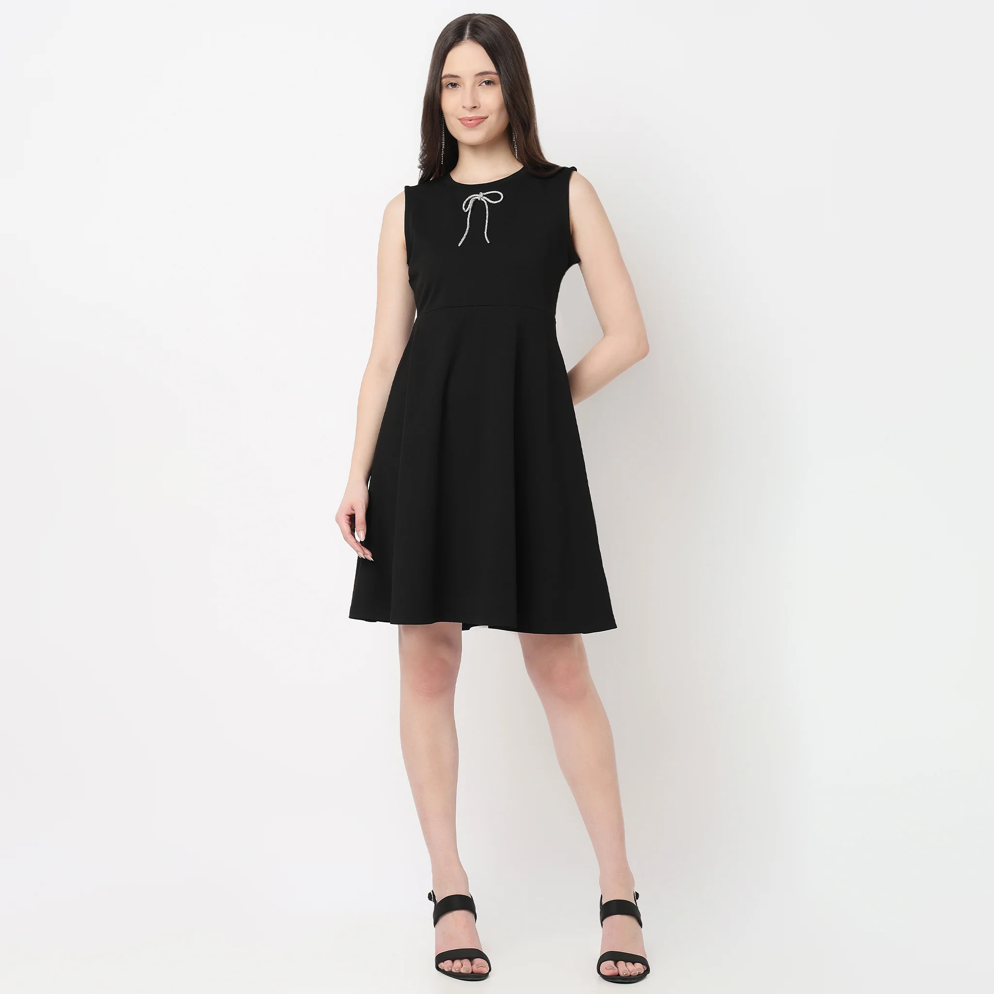 A Line Betty Dress With Bow Detail - Image 2