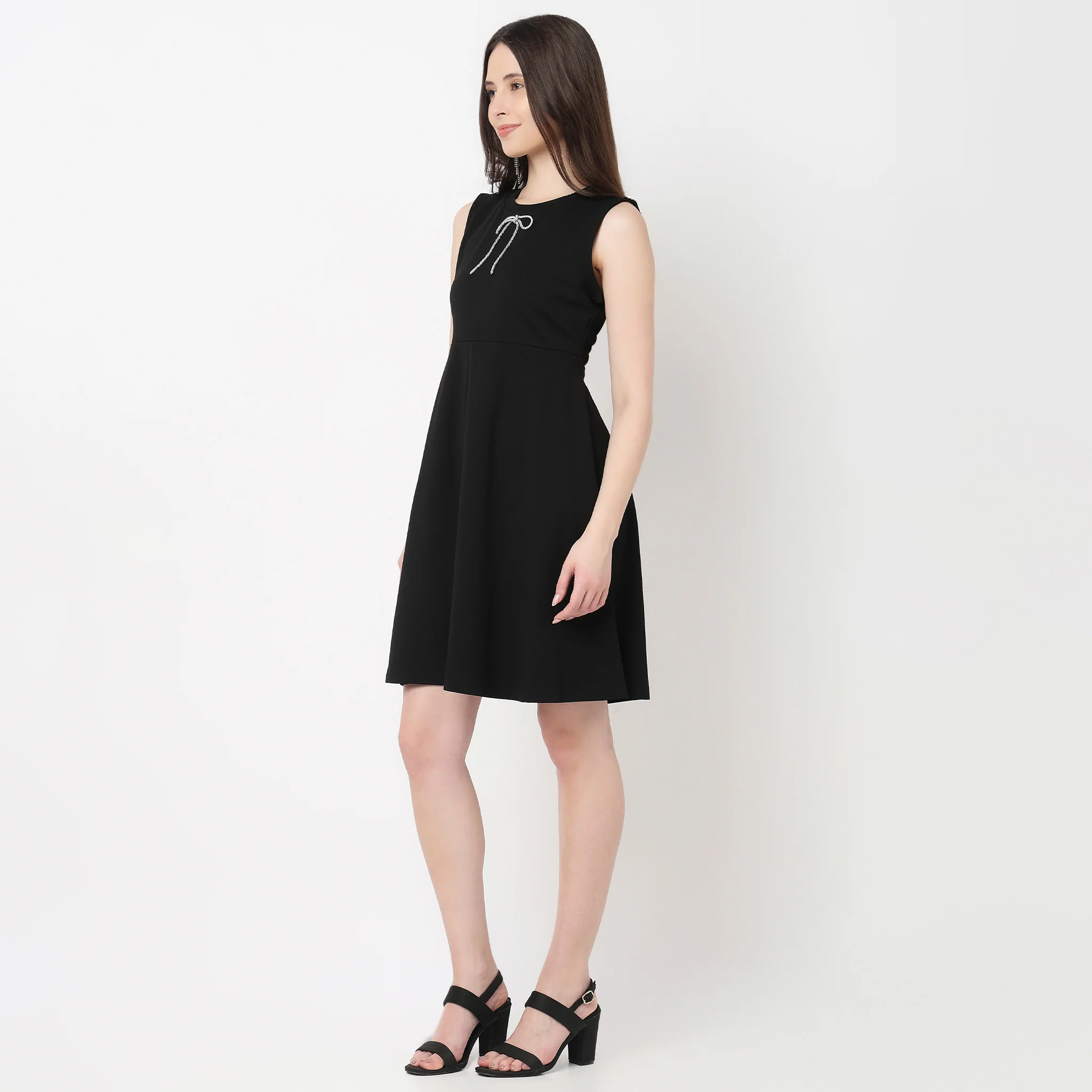 A Line Betty Dress With Bow Detail - Image 5