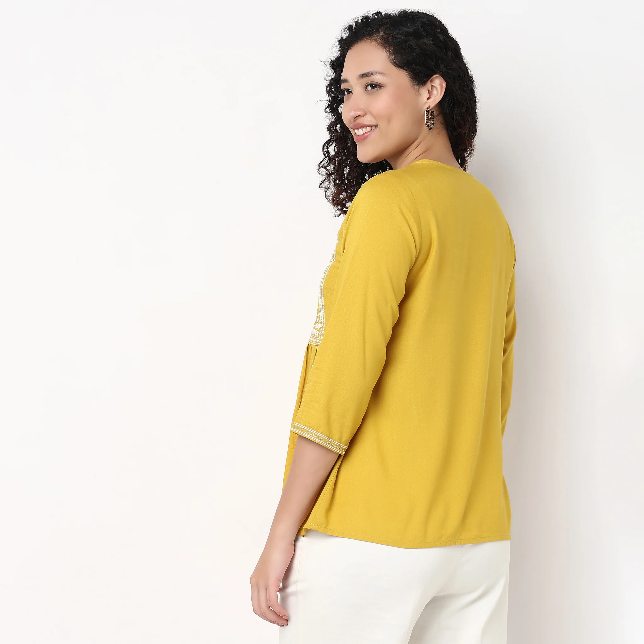 Embroidered A-Line Short Kurta - Image 3