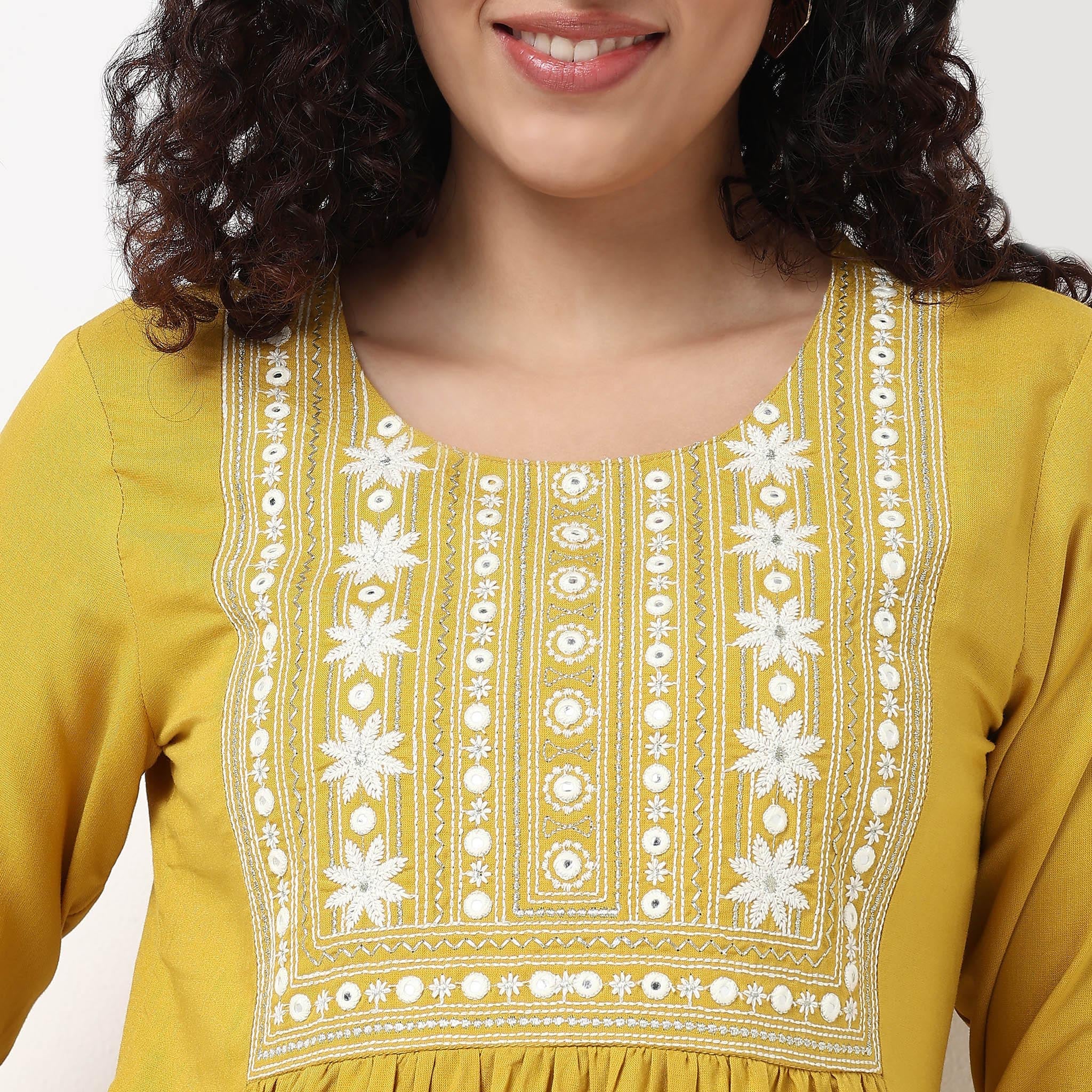 Embroidered A-Line Short Kurta - Image 4