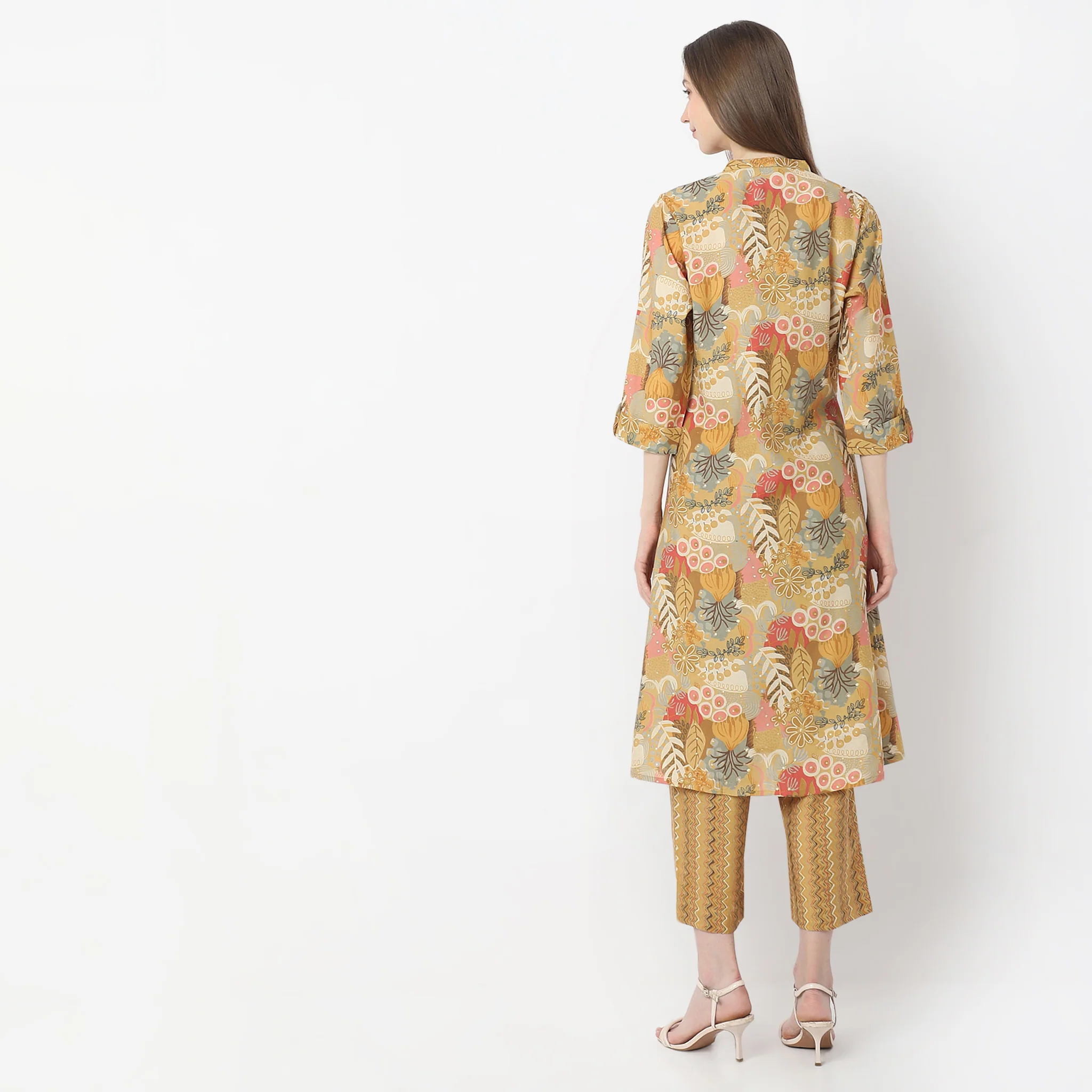 A-Line Printed Band Collar Kurta With Pant Set - Image 3