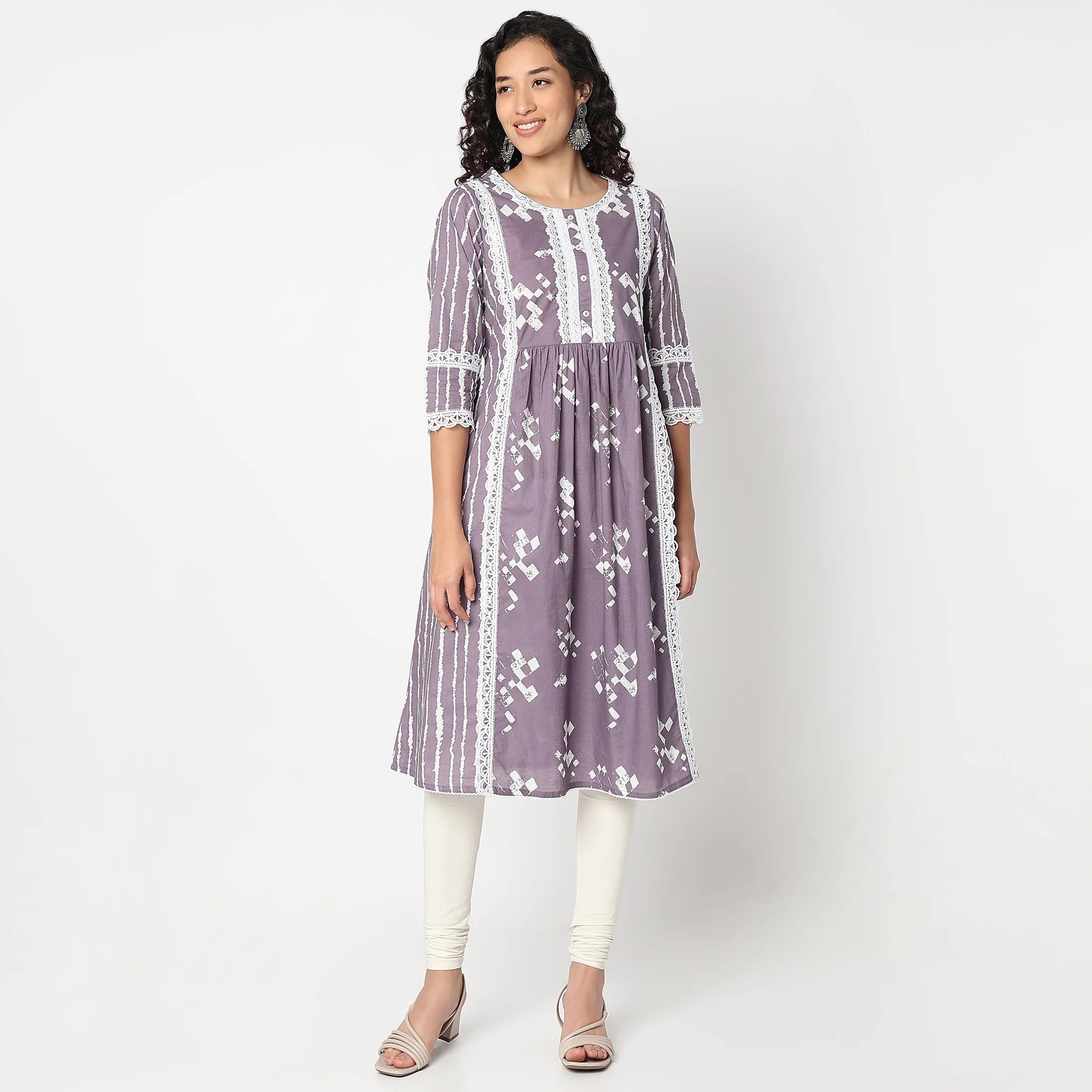 Abstract Printed Kurta With Lace Highlight - Image 7