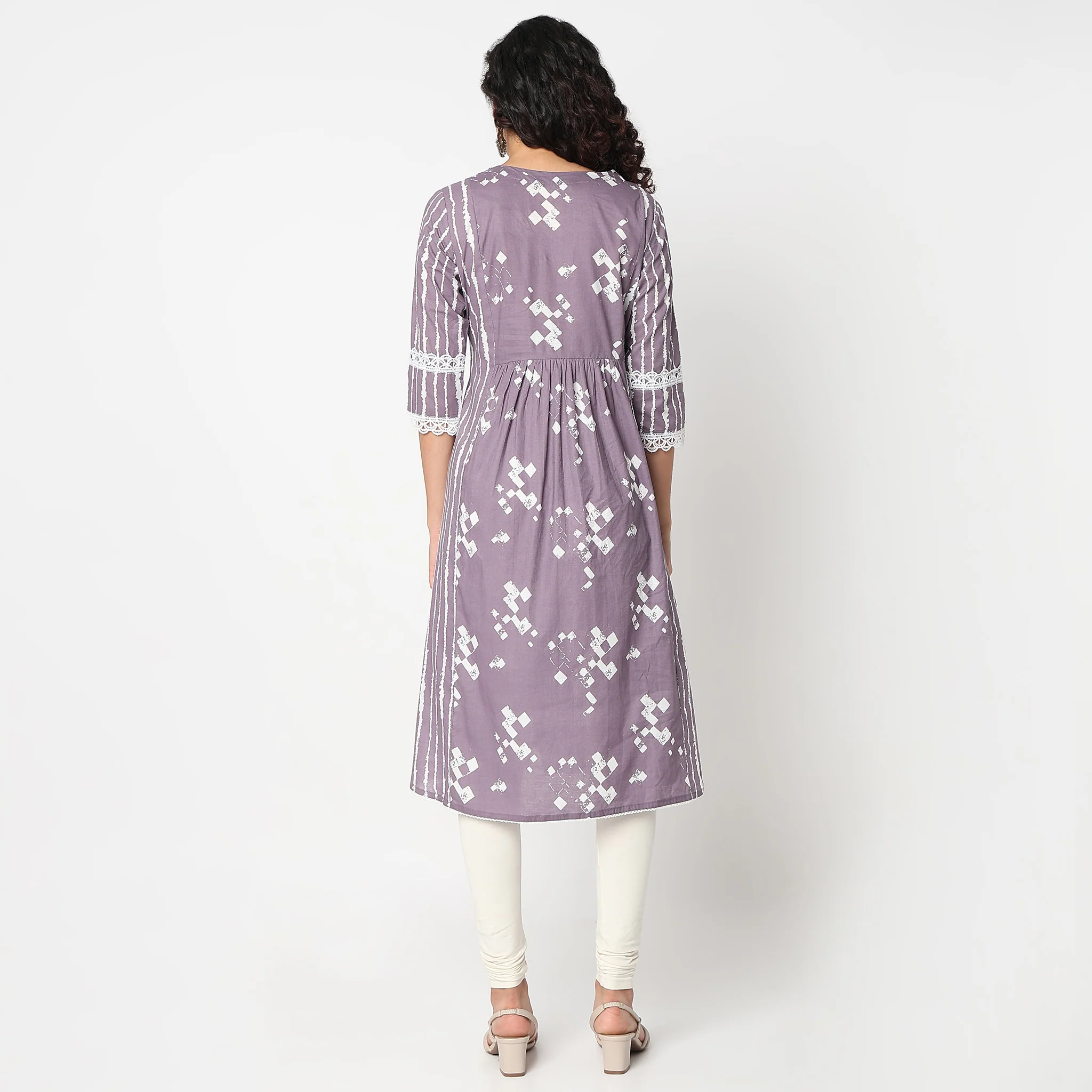 Abstract Printed Kurta With Lace Highlight - Image 8