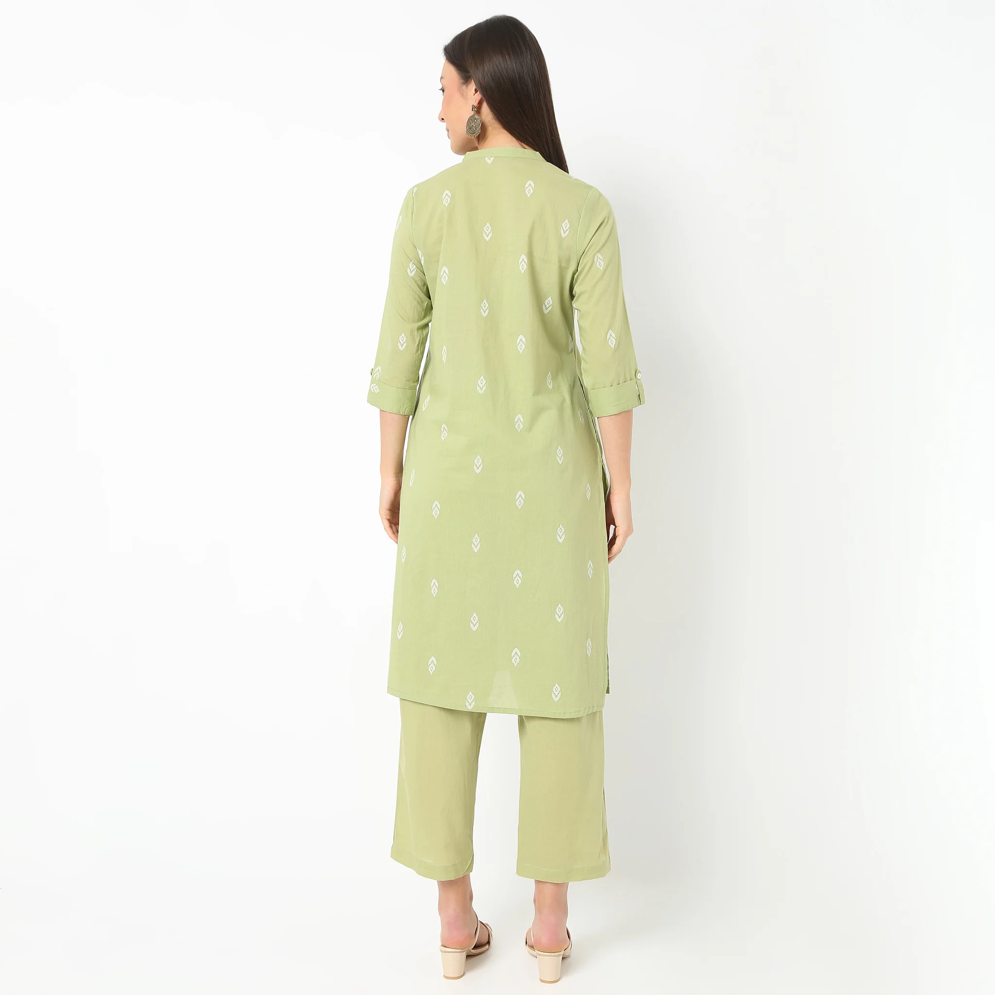 Band Neck Knee Length Three-Fourth Sleeve Printed Straight Fit Kurta - Image 3