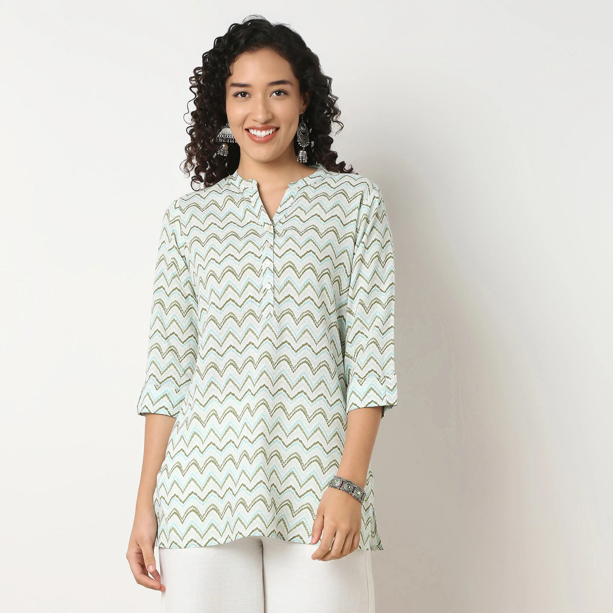 Band Neck Printed Short Kurti - Image 2