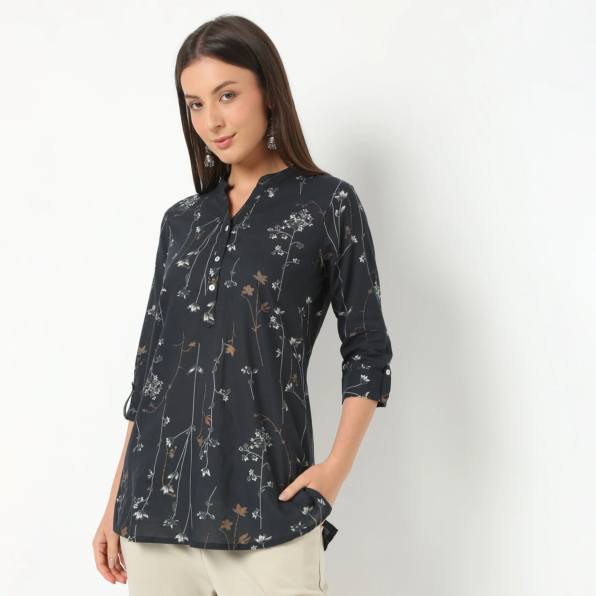 Band Neck Three-Fourth Sleeve Printed Straight Fit Short Kurta - Image 5