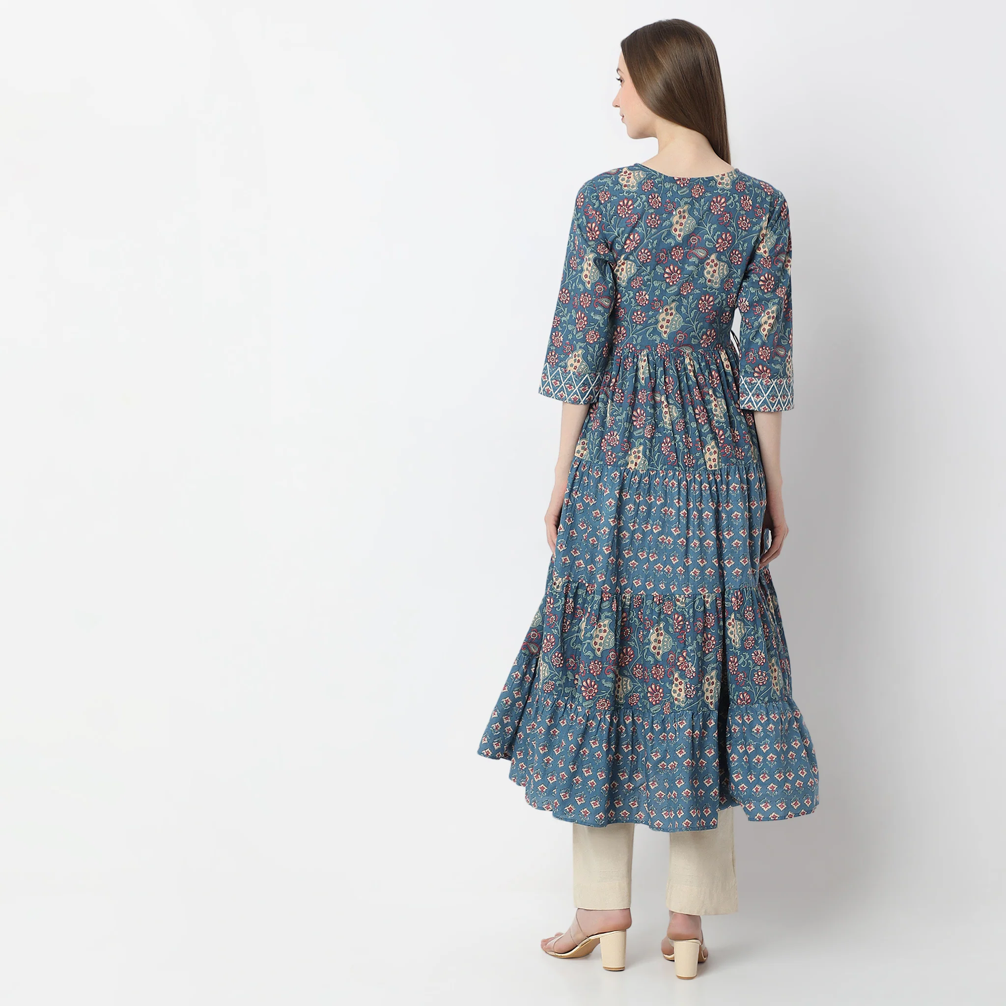 Below Knee Flare Fit Tiered Jaipuri Printed Kurta - Image 3