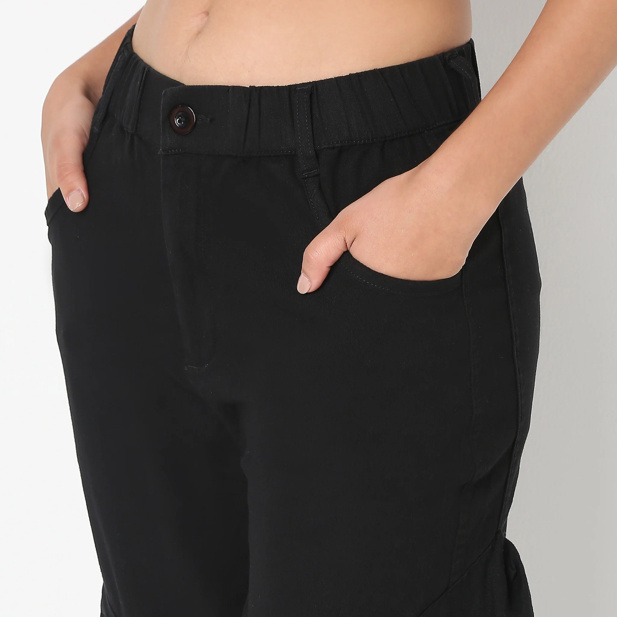 Betty Fashion Pant With Patch Pockets - Image 4