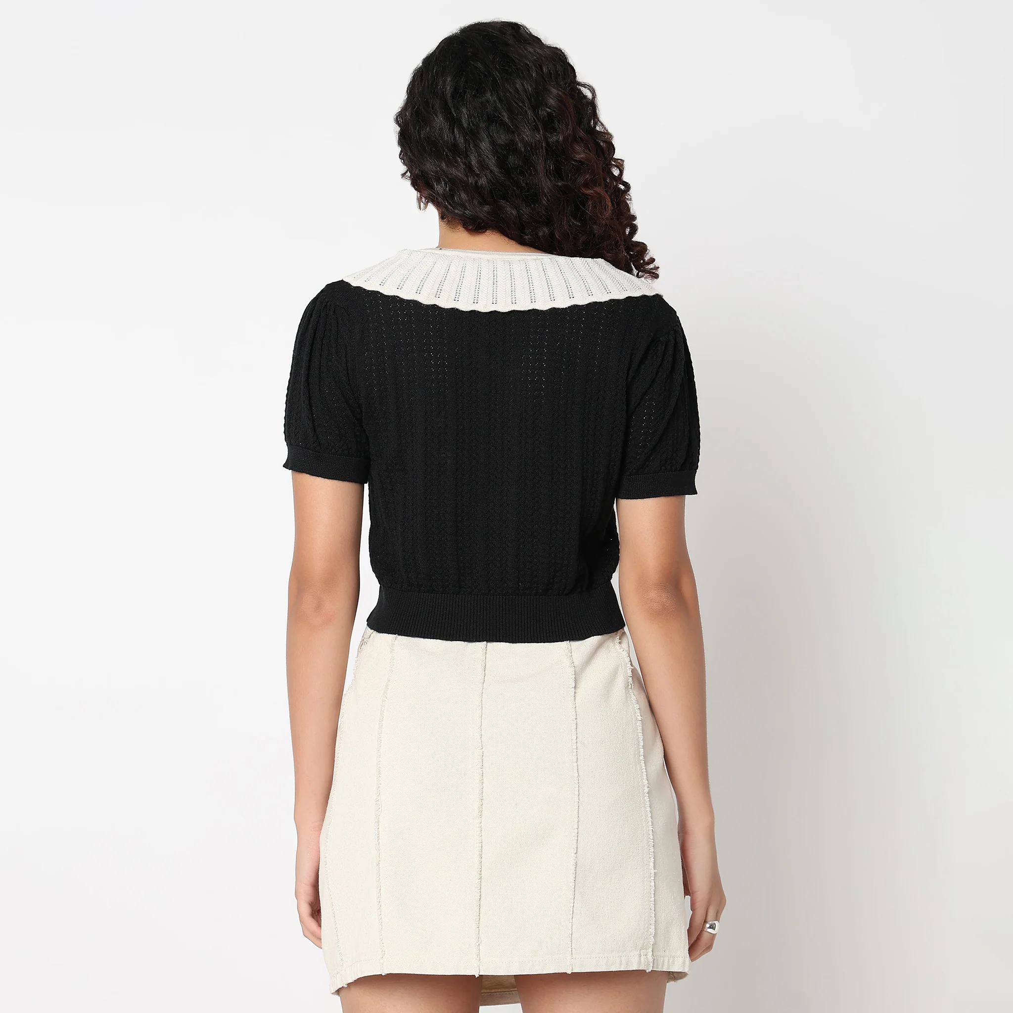 Betty Peterpan Collar Fashion T-Shirt - Image 3