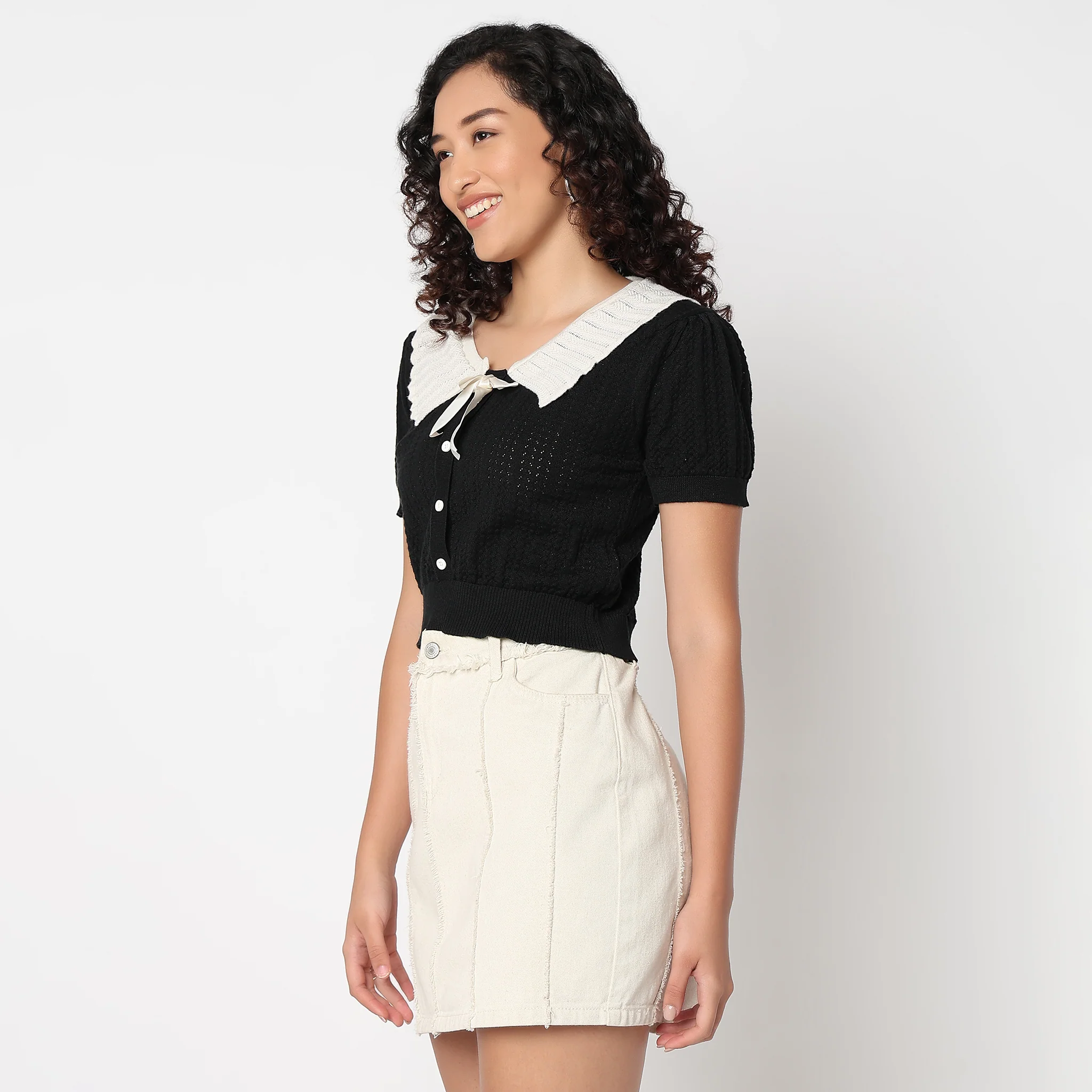 Betty Peterpan Collar Fashion T-Shirt - Image 5