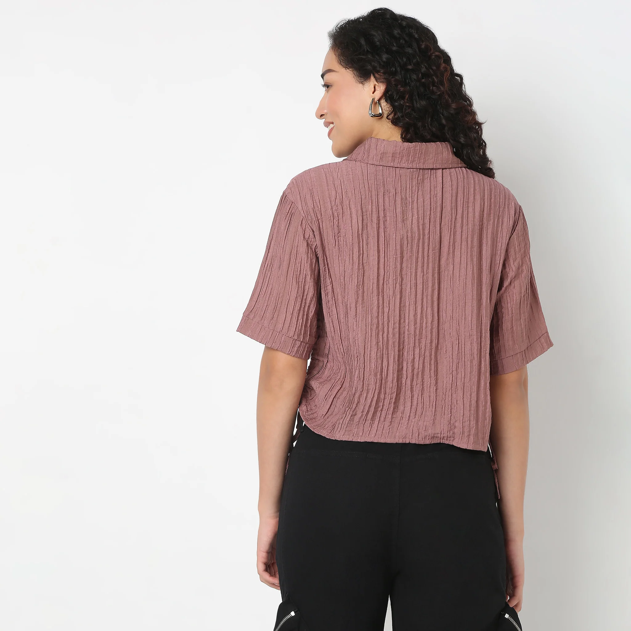 Betty Side Ruching Crop Shirt - Image 3