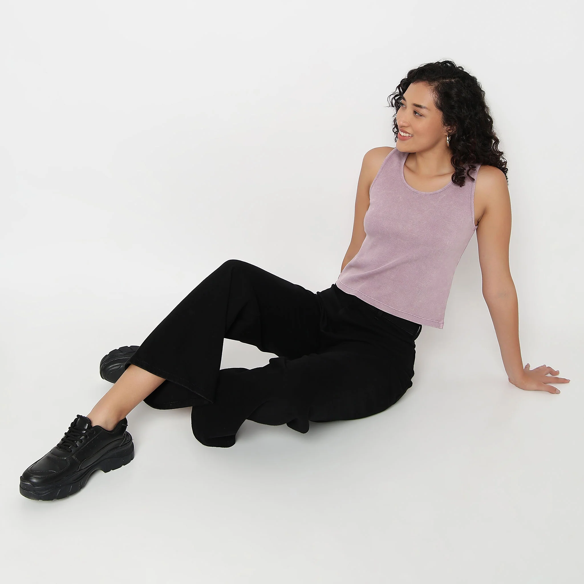 Sleeveless Crop T-Shirt - Image 5