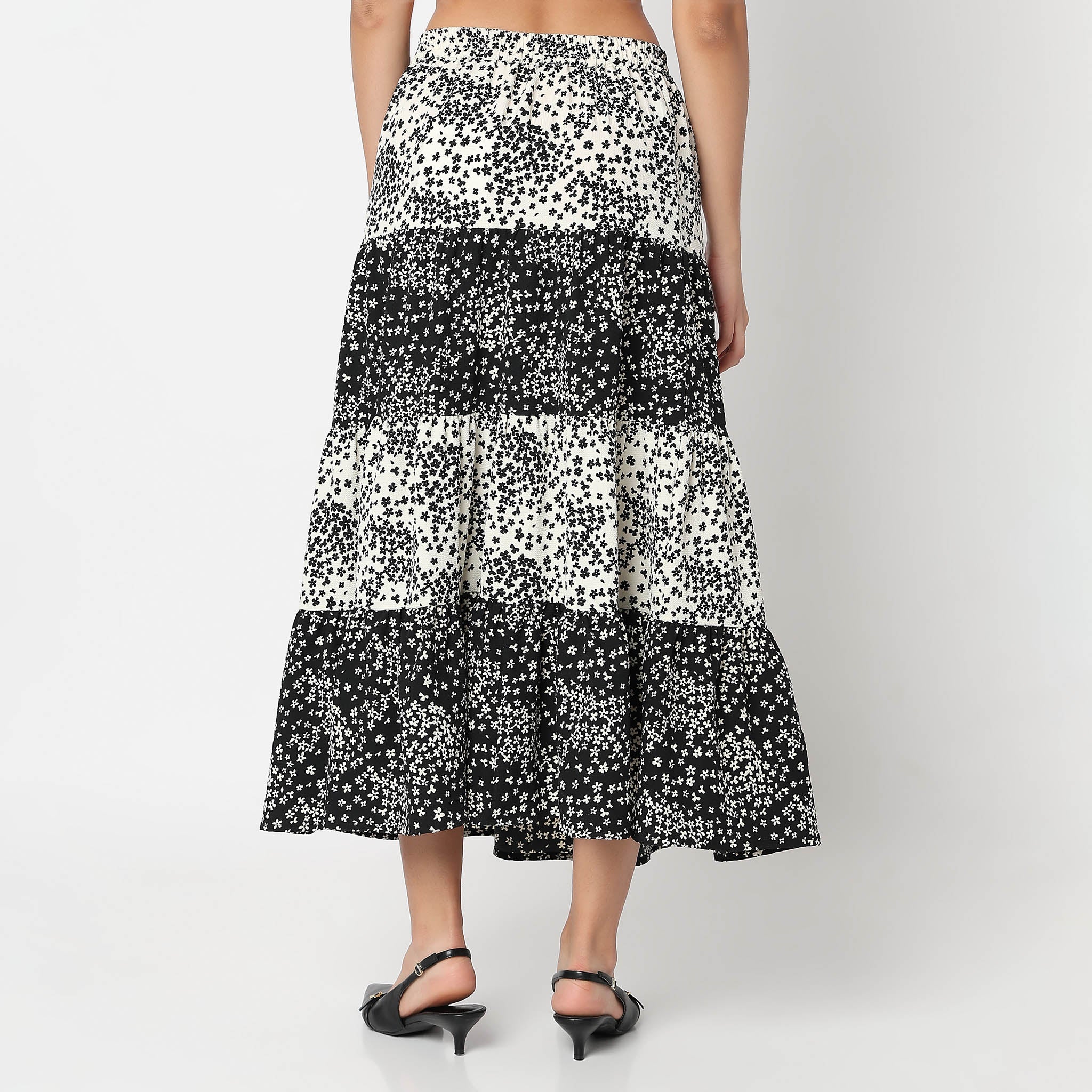 Betty Tiered Skirt With Floral All Over Print - Image 3