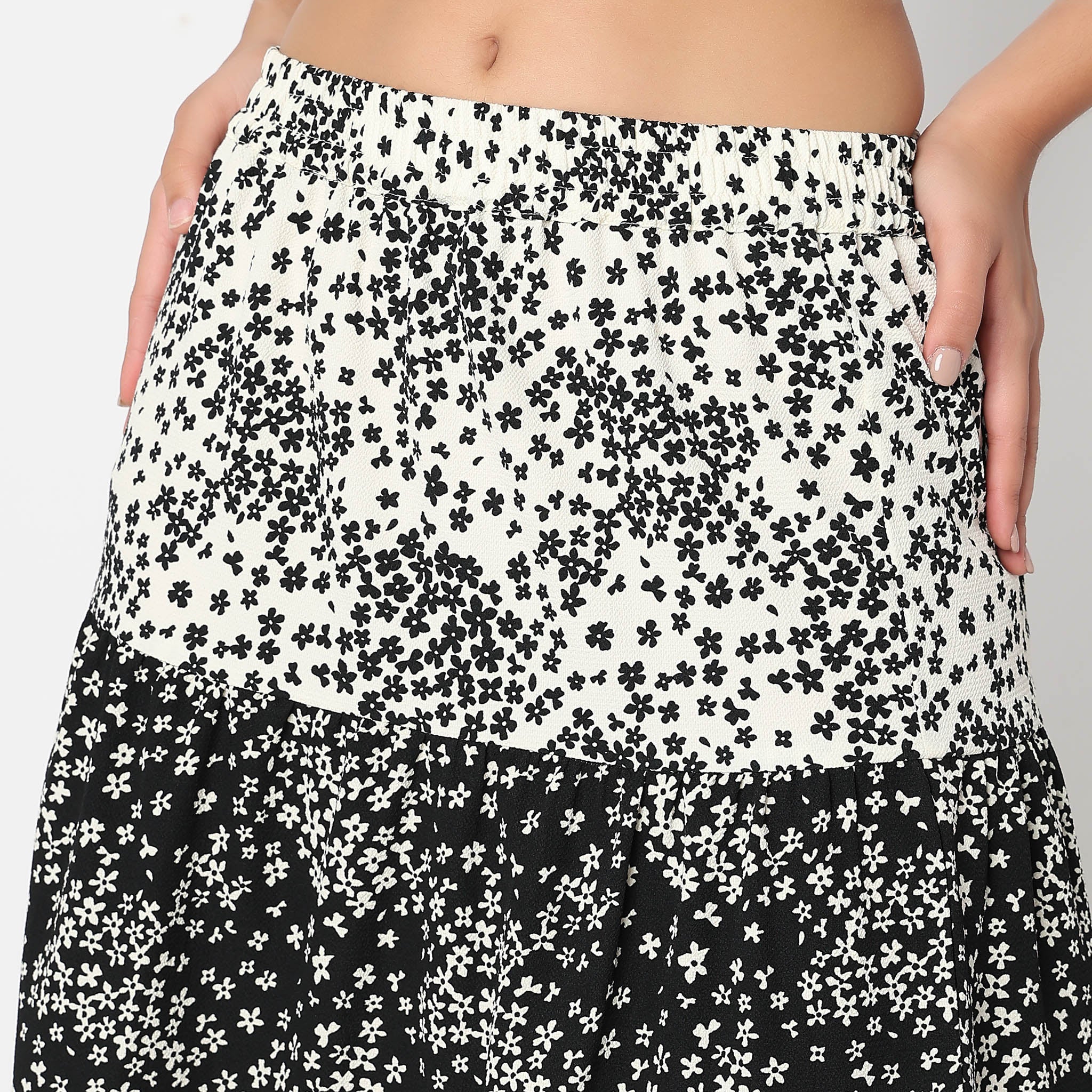 Betty Tiered Skirt With Floral All Over Print - Image 4