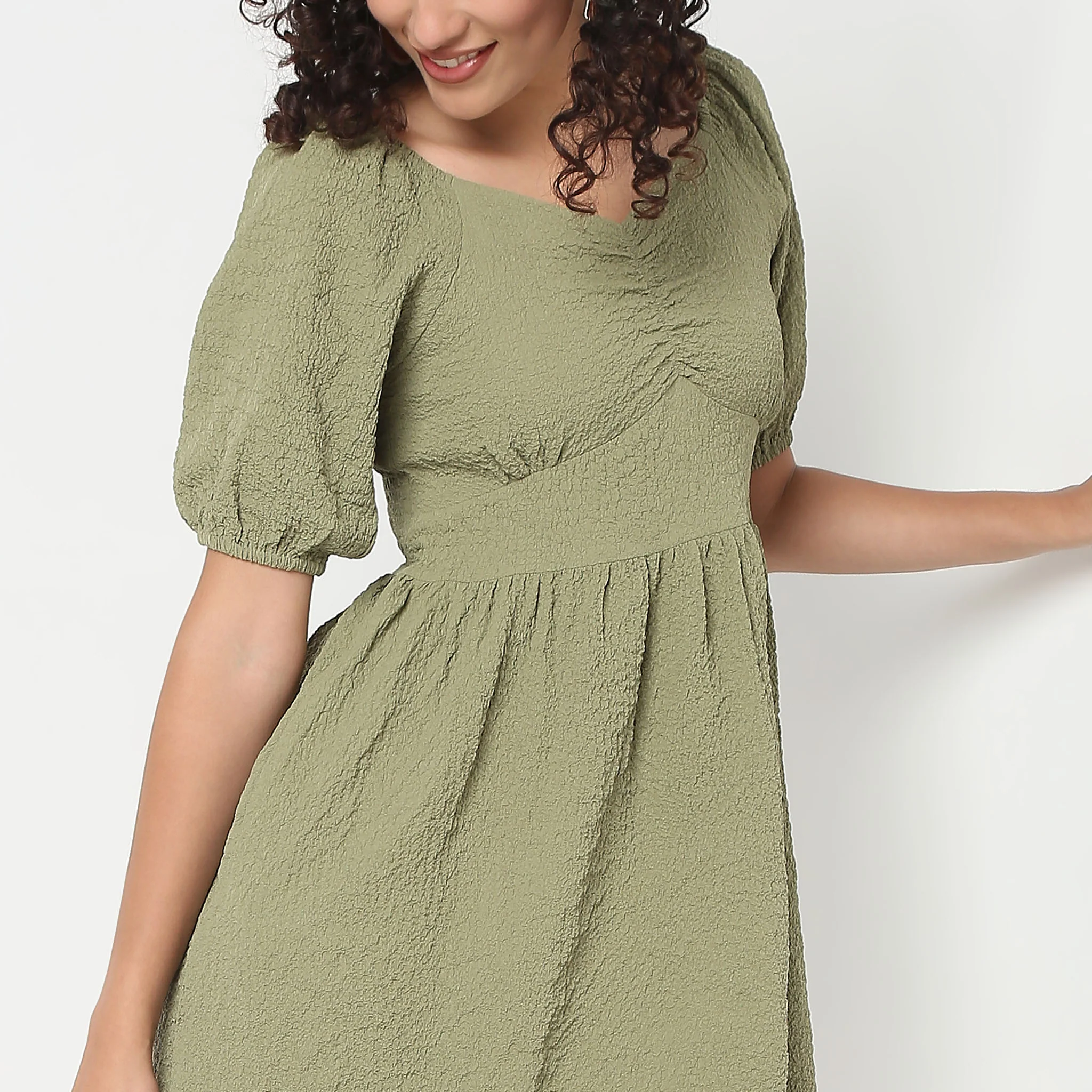 Betty Trendy Flare Dress - Image 4