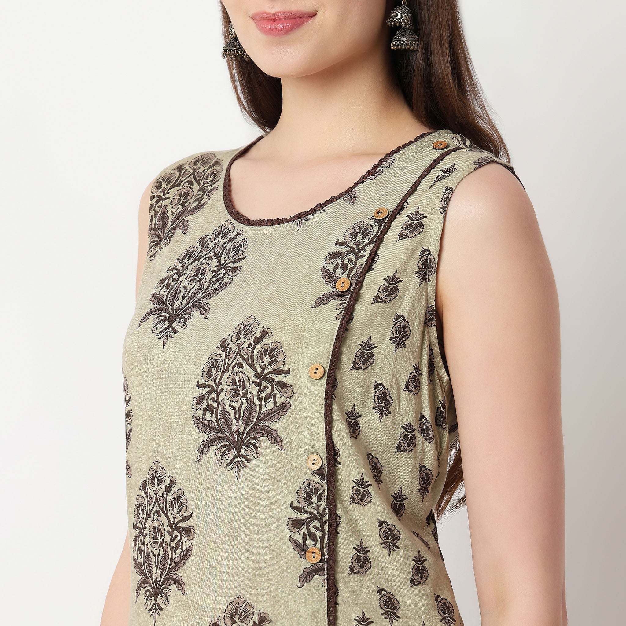Boat Neck Sleeveless Kurta - Image 4