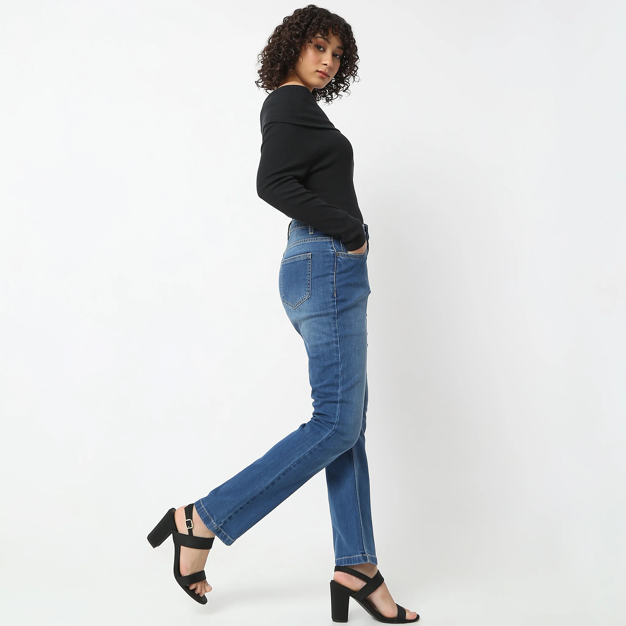 Highwaist Bootcut Clean Look High Rise Jeans - Image 11