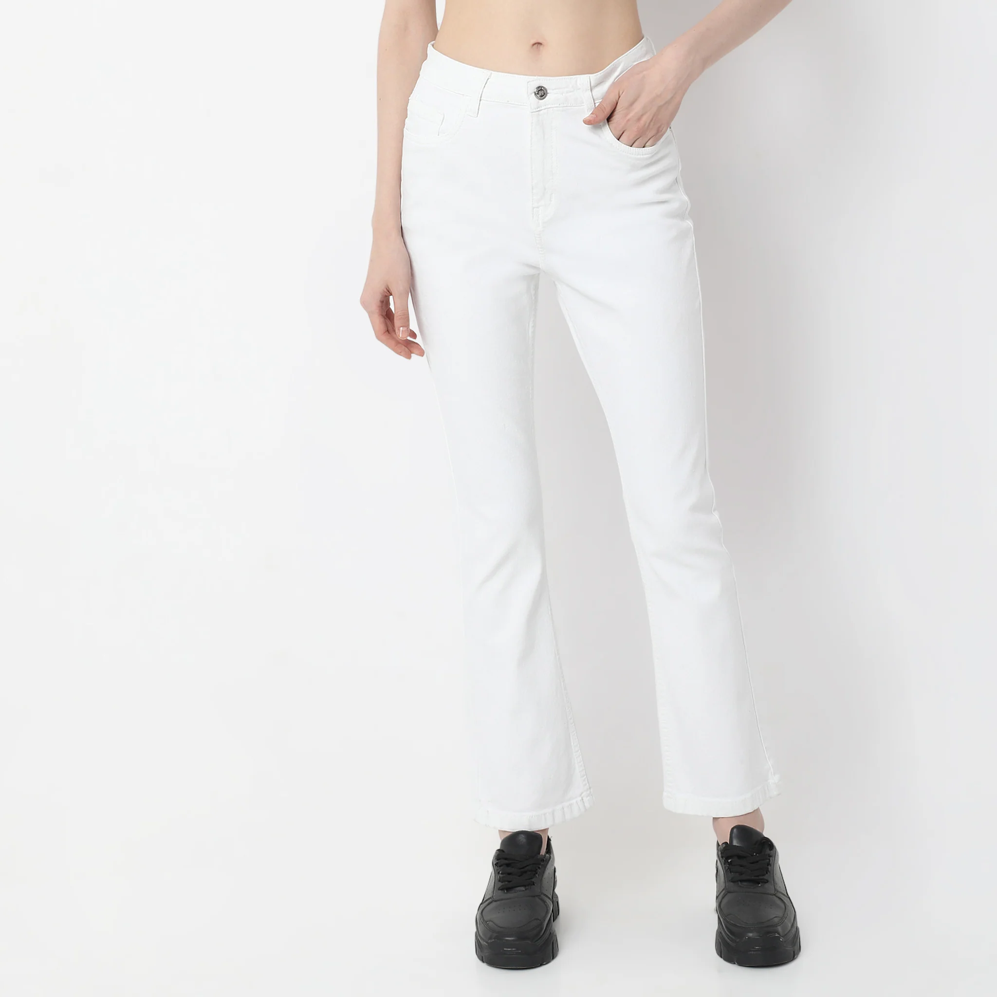 Highwaist Bootcut Clean Look High Rise Jeans - Image 17