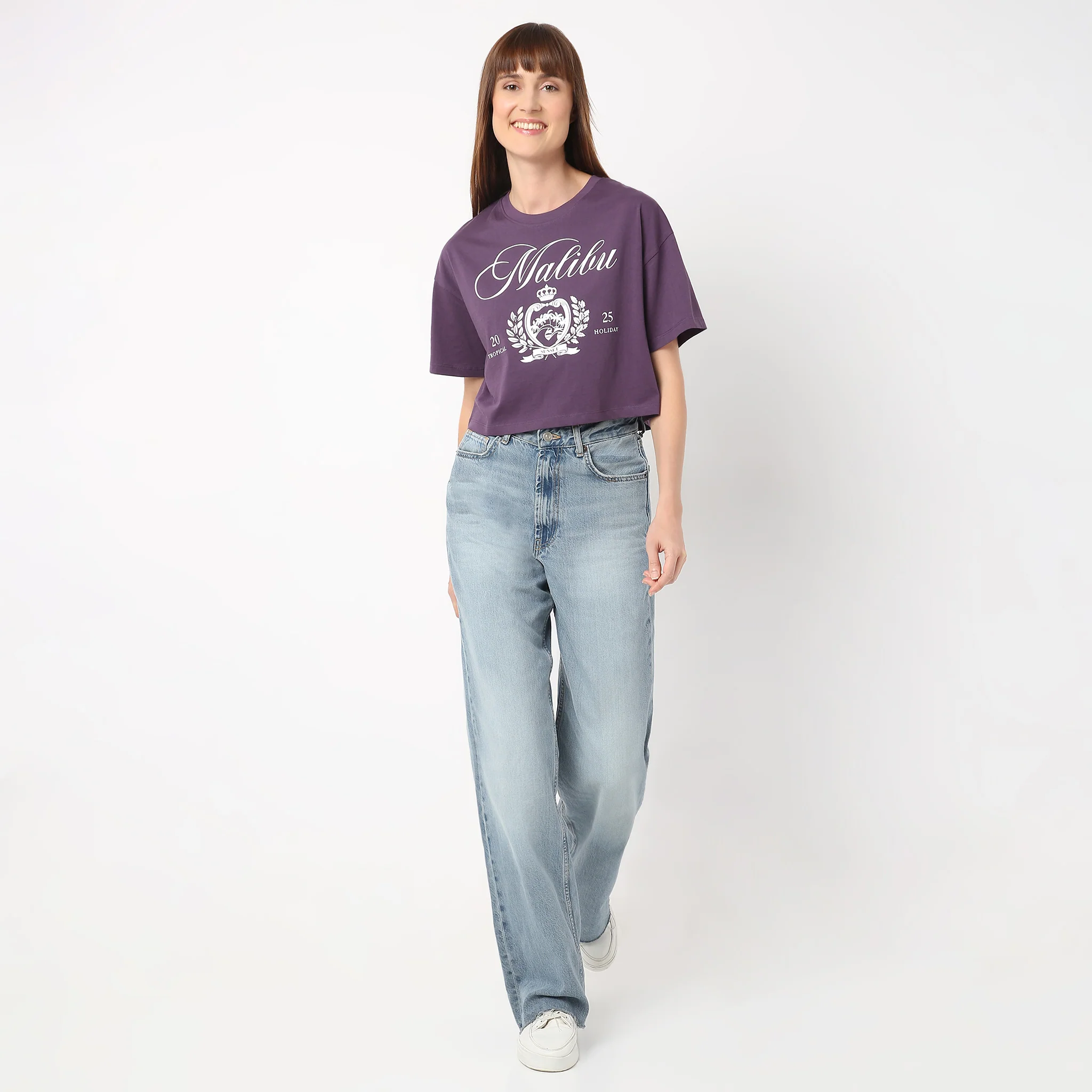 Boxy Fit Betty Font Graphic Print Crop T-Shirt - Image 2
