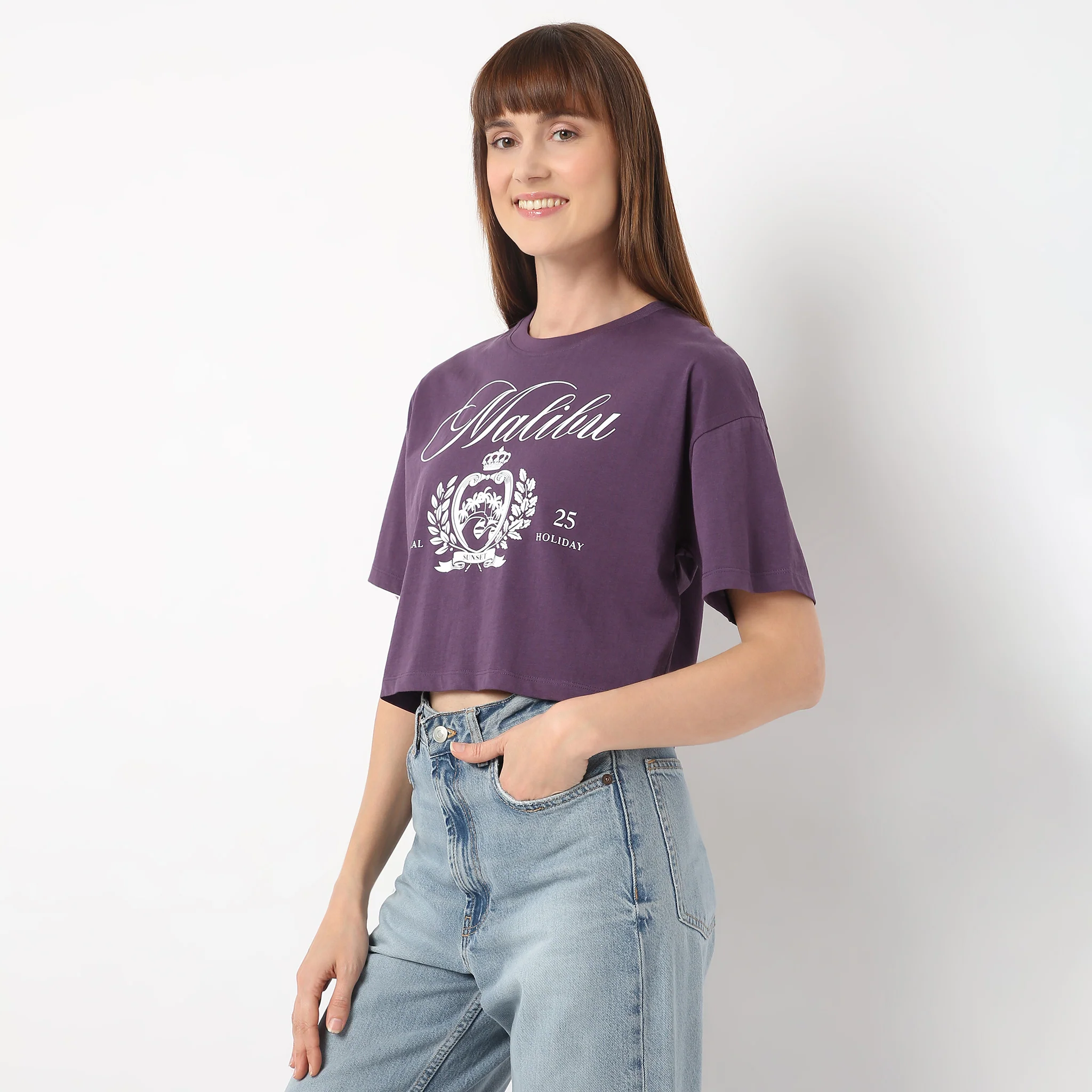 Boxy Fit Betty Font Graphic Print Crop T-Shirt - Image 3