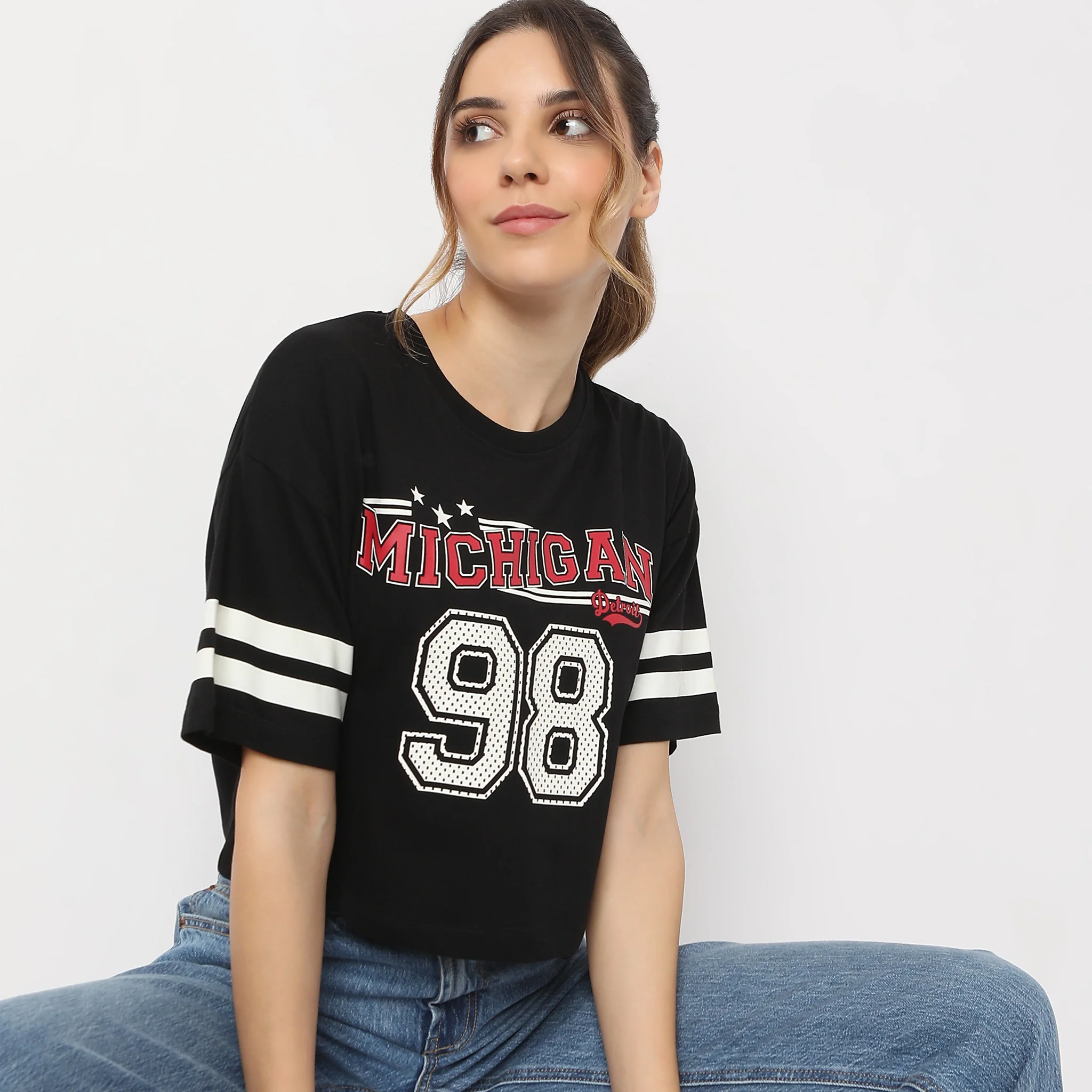 Boxy Fit Graphic T-Shirt - Image 10