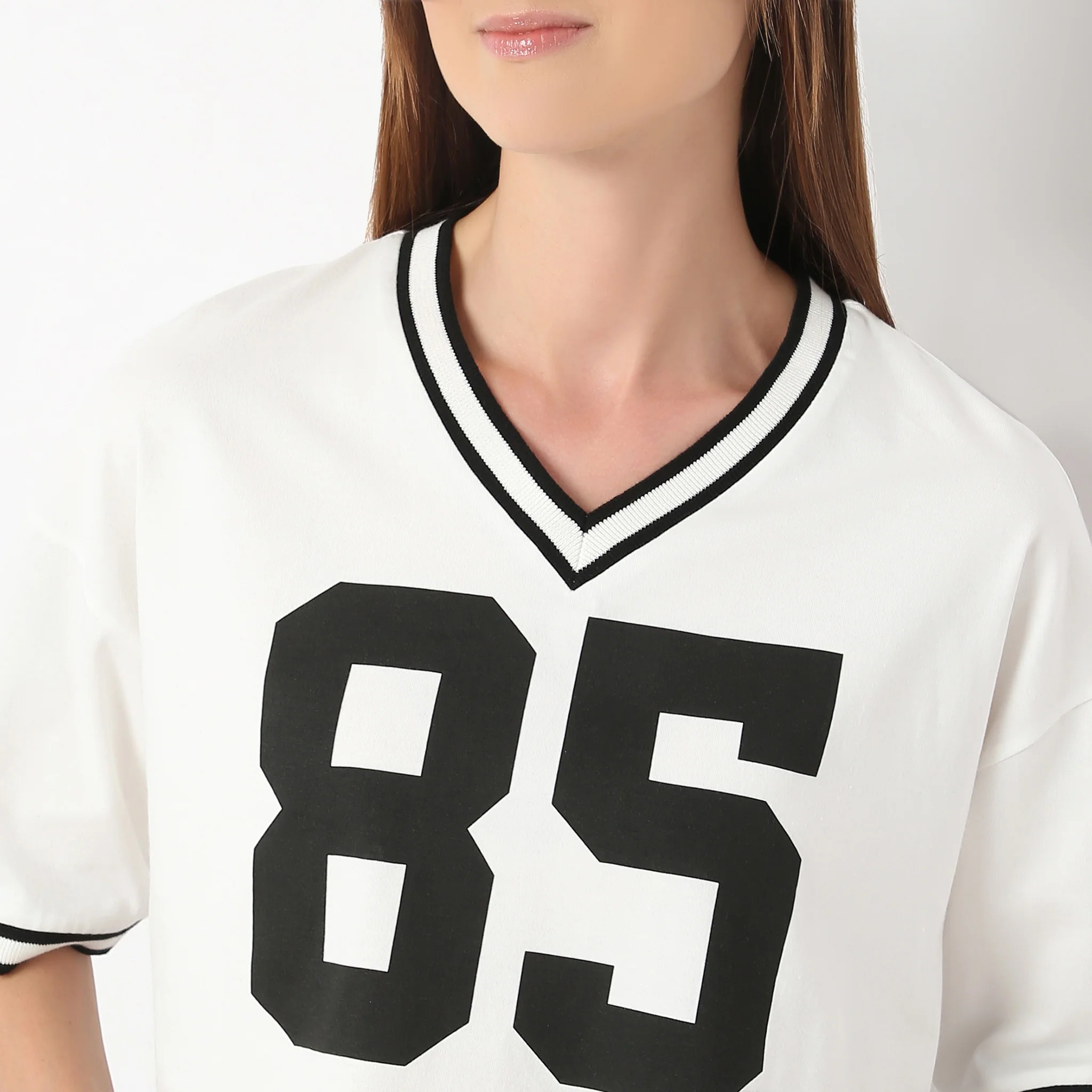 Boxy Fit V-Neck Athleisure Graphic Crop Tee - Image 5
