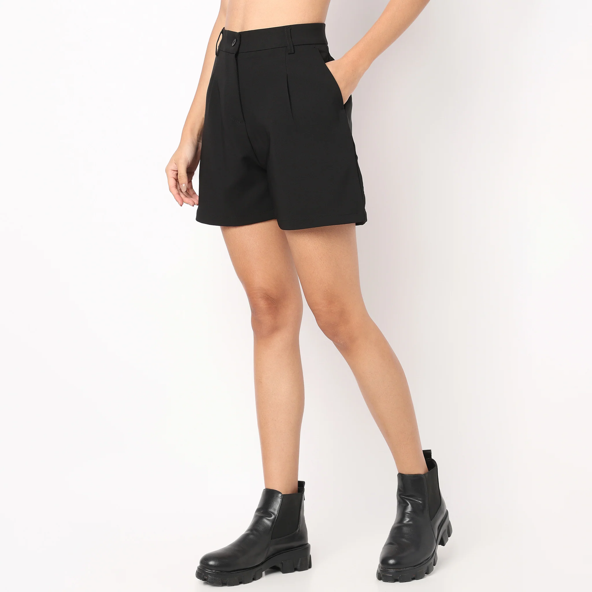 Boxy Fit High Rise Shorts - Image 5
