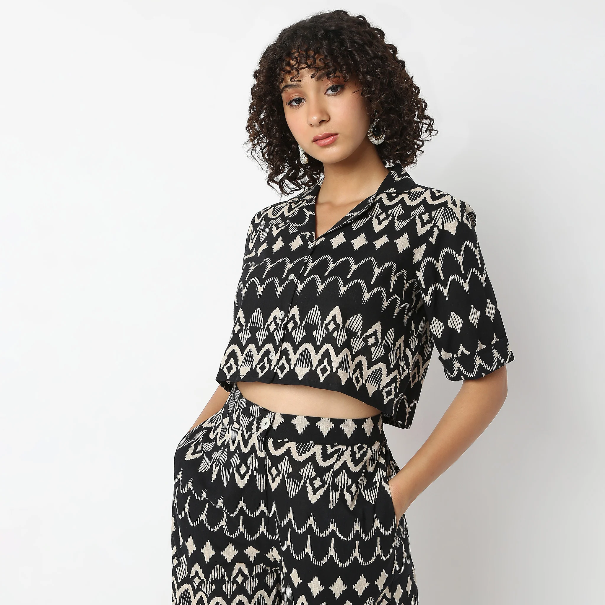 Ikat Print Cropped Cuban Collar Shirt - Image 10