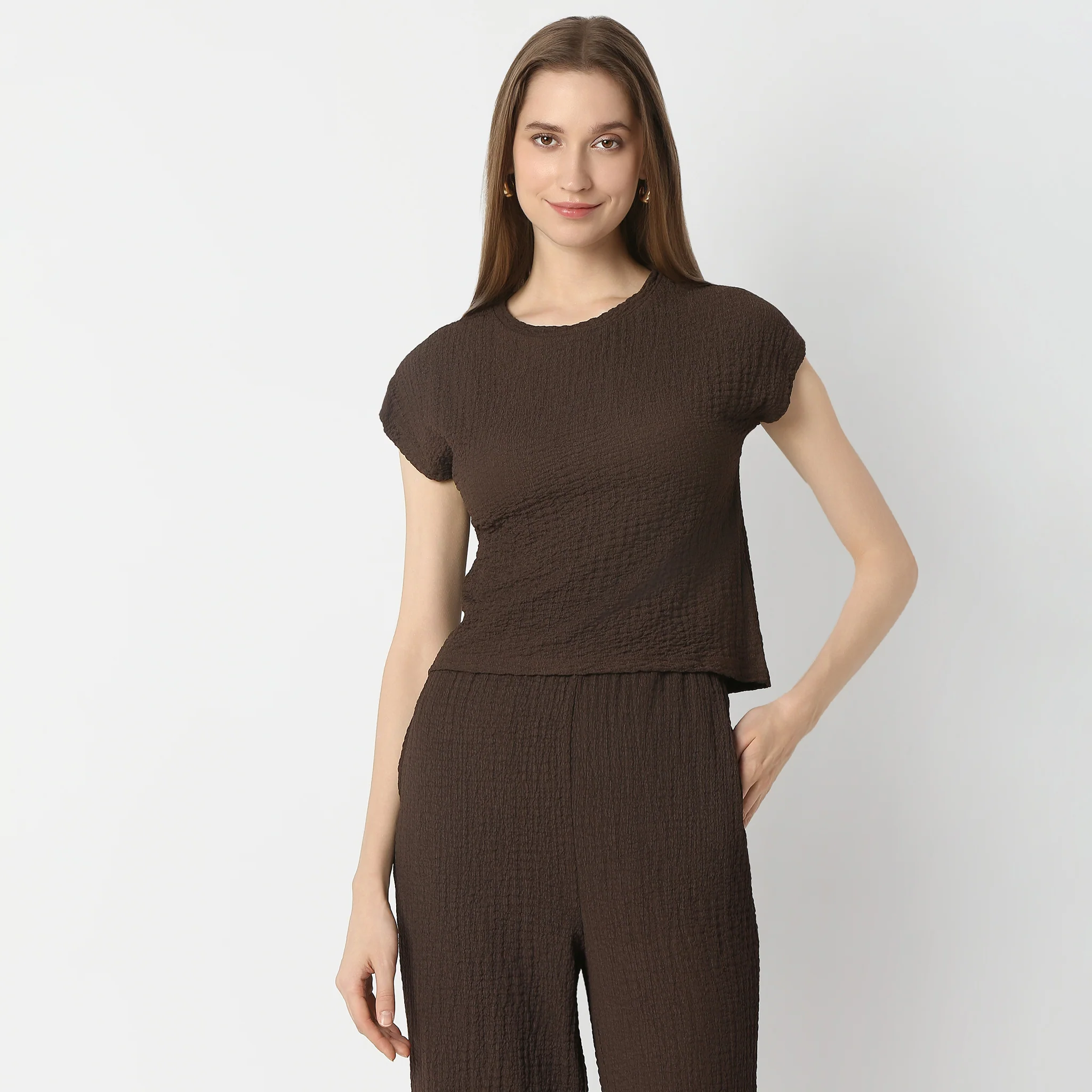 Cropped Boxy Fit Betty Top - Image 2