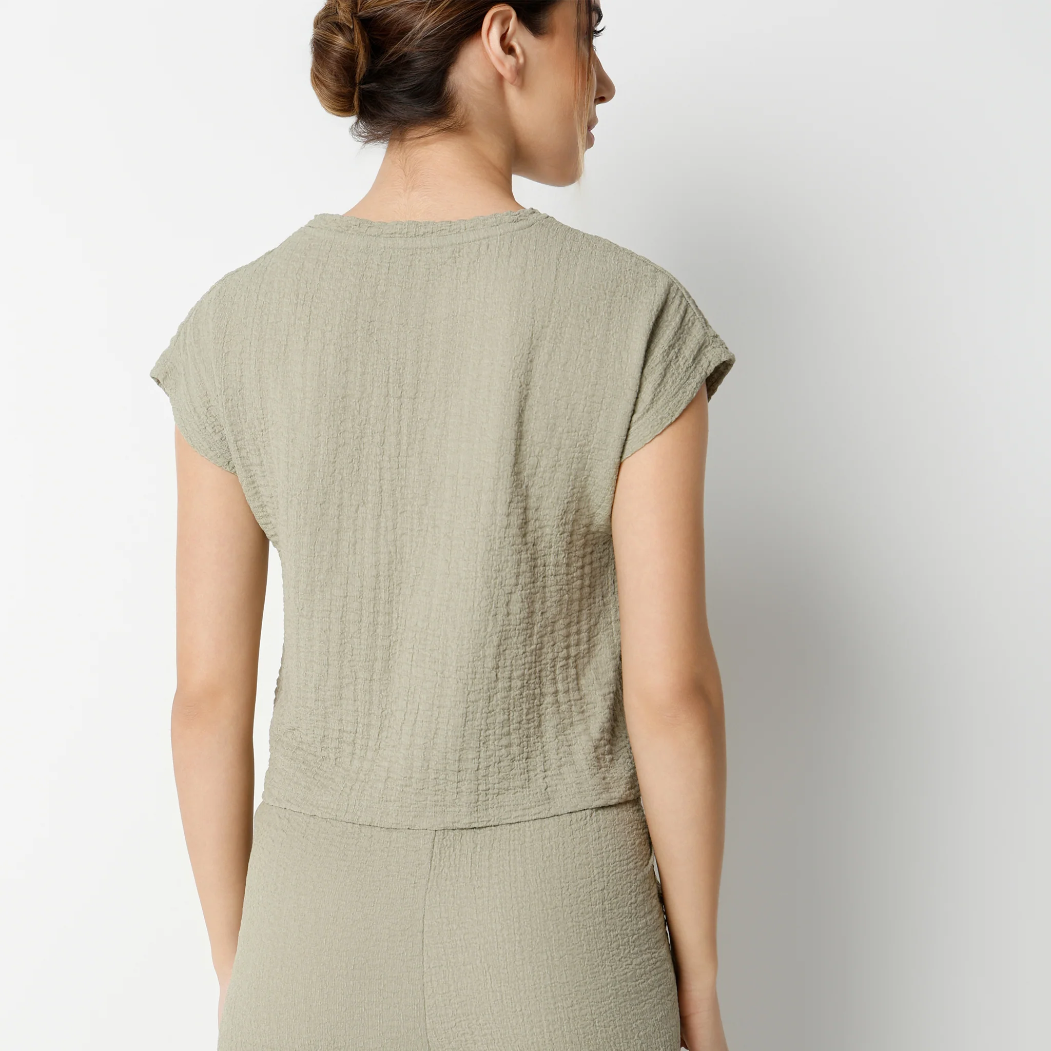 Cropped Boxy Fit Betty Top - Image 8