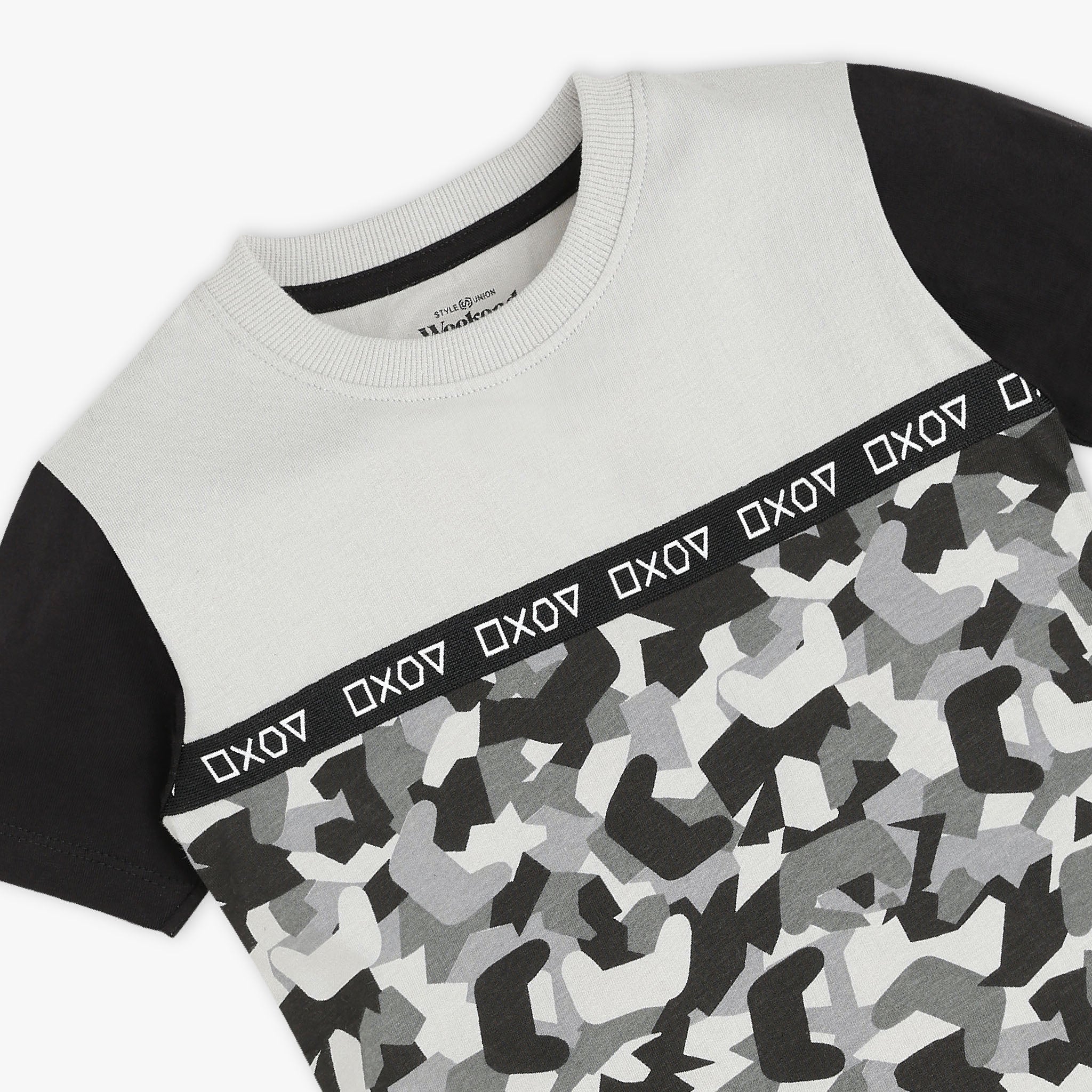 Boys Crew Neck Cut And Sew Weekend T-Shirt - Image 3