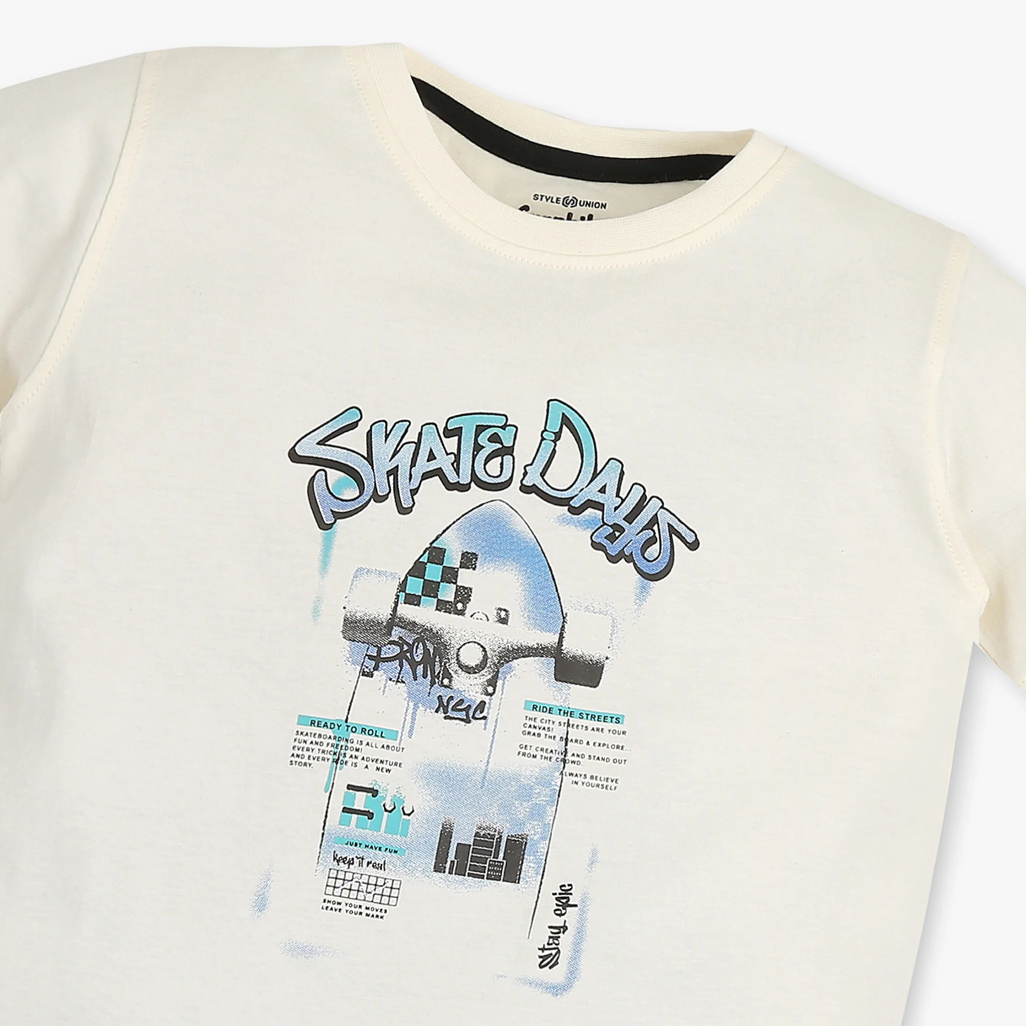 Boys Graphic Crew Neck T-Shirt - Image 3