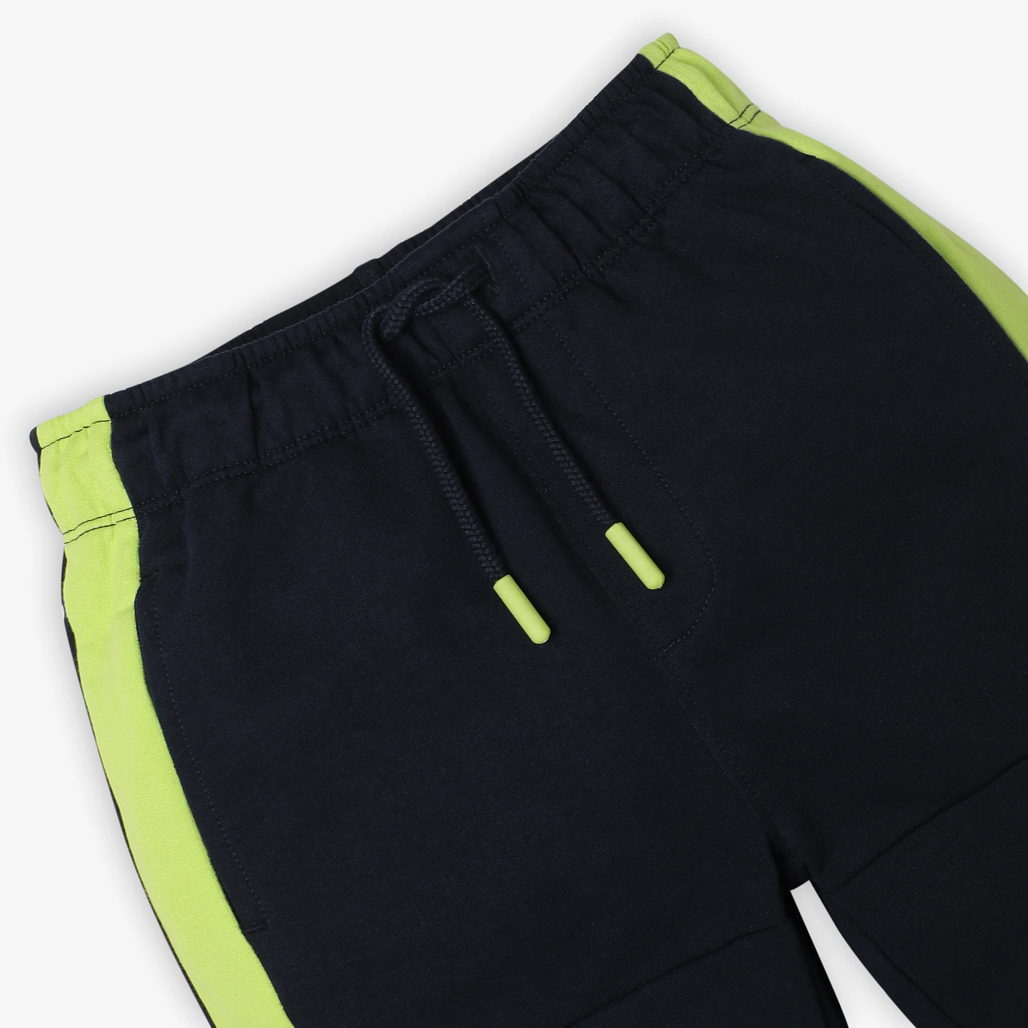 Boys Oversize Knee Length Solid Shorts - Image 3