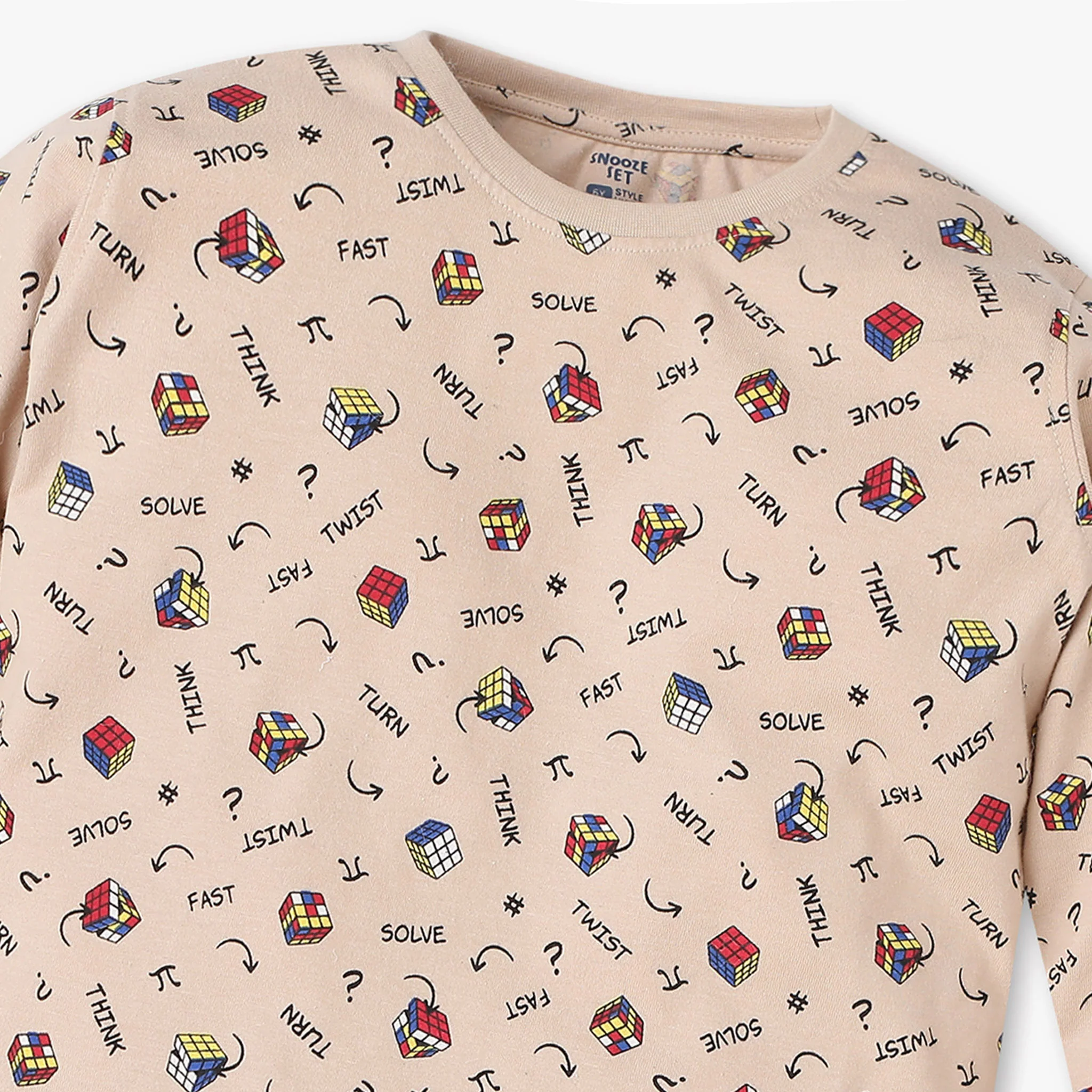 Boys Printed T-Shirt With Trackpant Sleepwear Set - Image 4