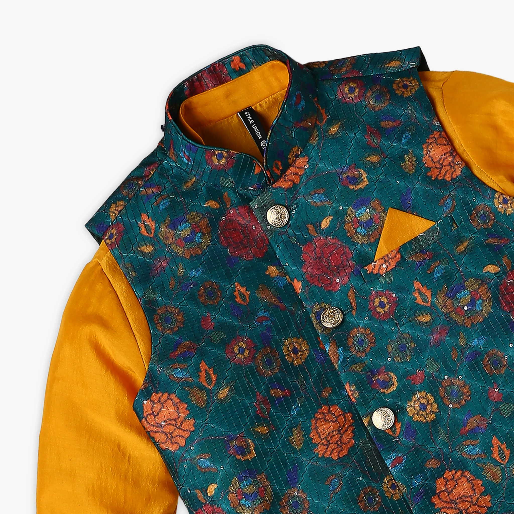 Boy's Regular Fit Embellished Kurta & Pant With Jacket Set - Image 4