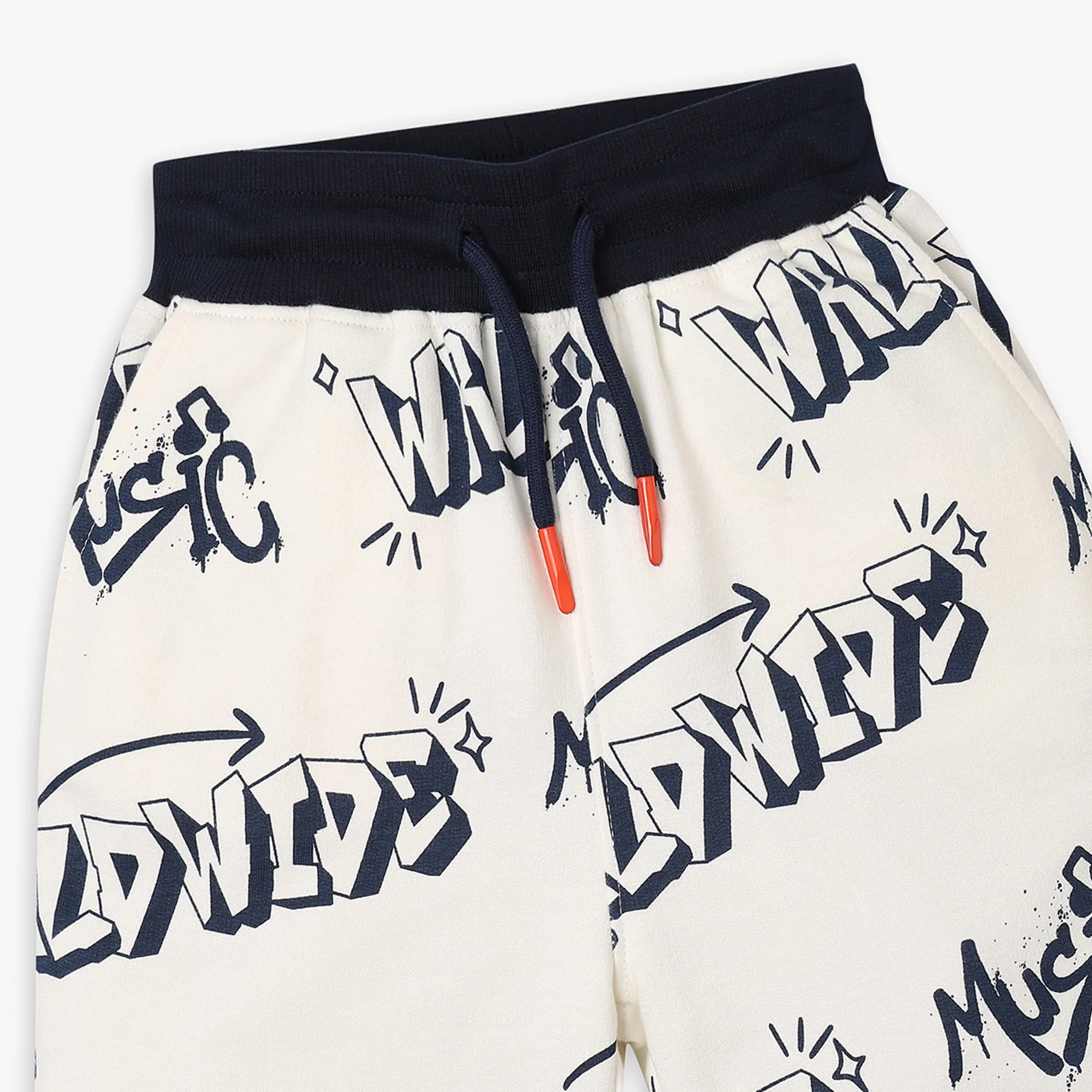 Boys Regular Fit Printed Mid Rise Shorts - Image 3