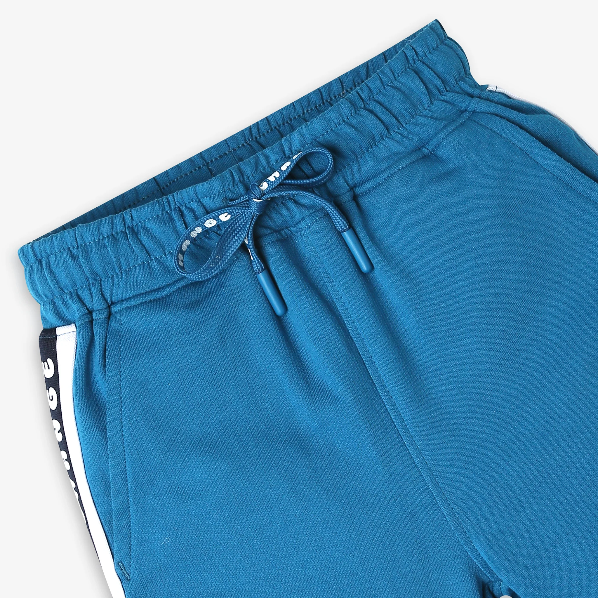 Boys Regular Fit Solid Mid Rise Shorts - Image 9