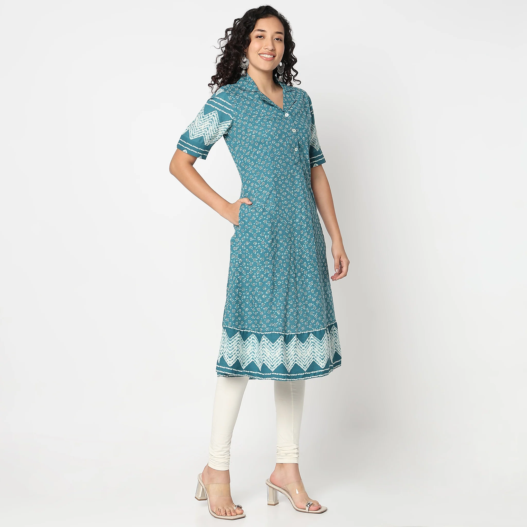 Buta Print Side Pleated Kurta - Image 4