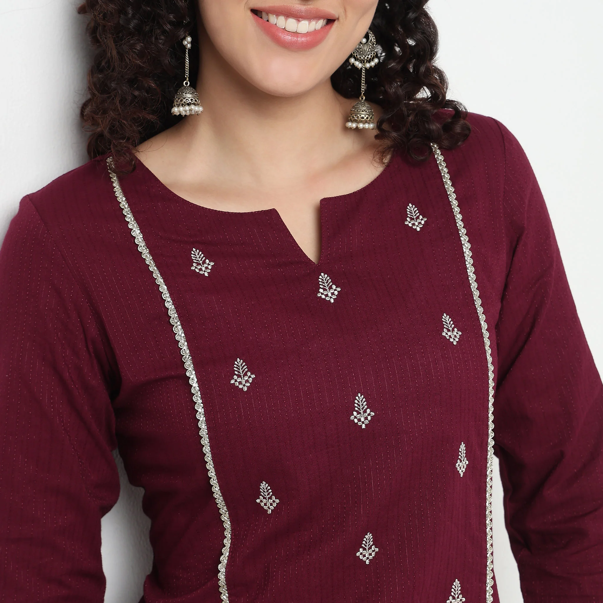 Center Panel Embroidered Kurta - Image 4