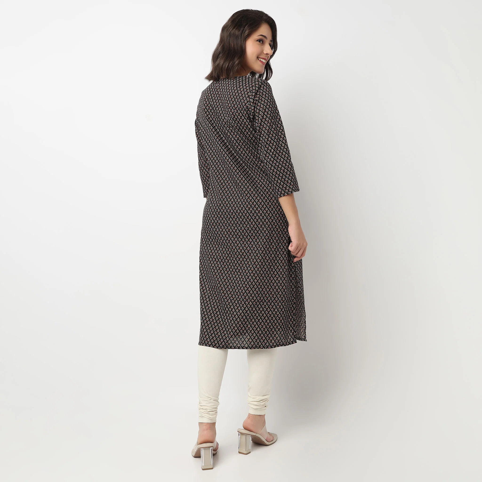 Centre Panel Printed Long Kurta - Image 3