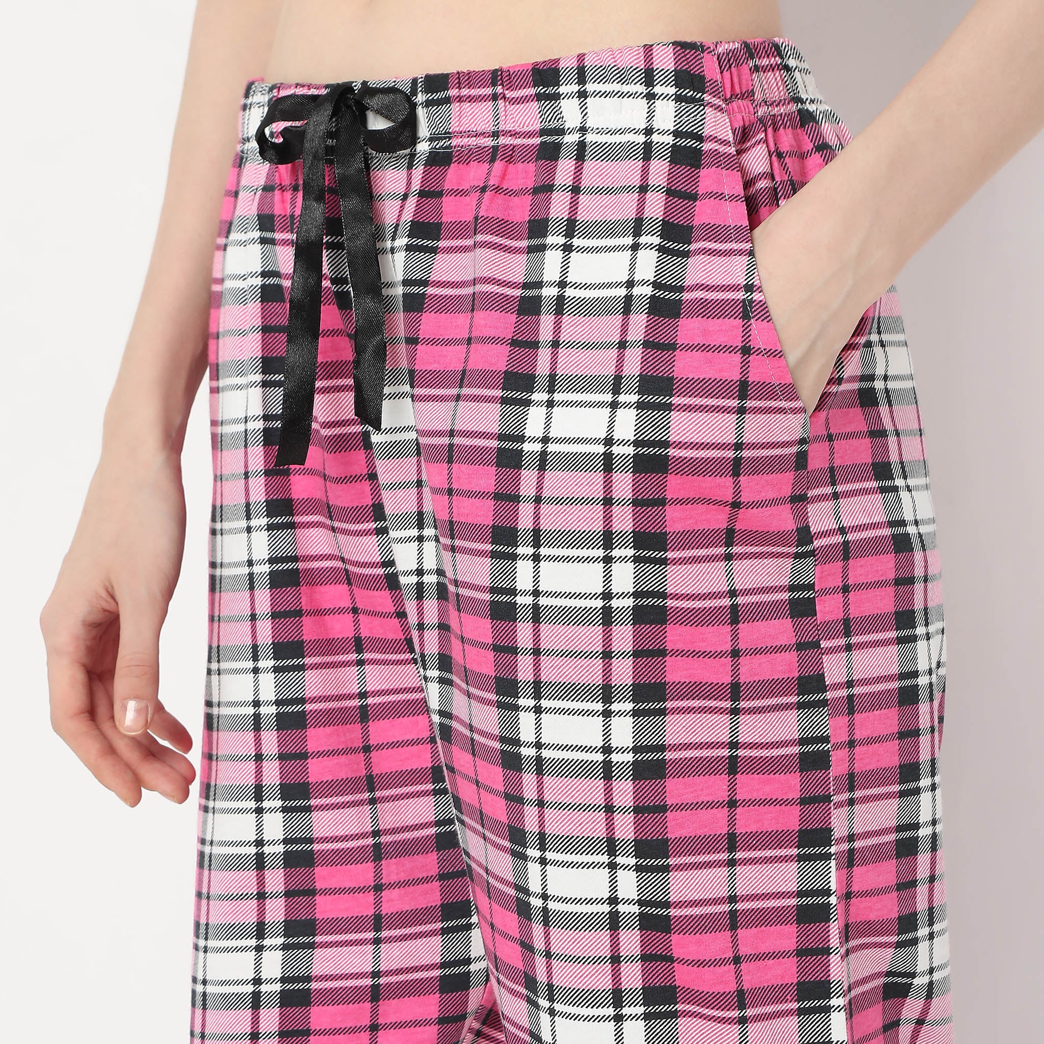Check Print Core Lounge Capris - Image 4