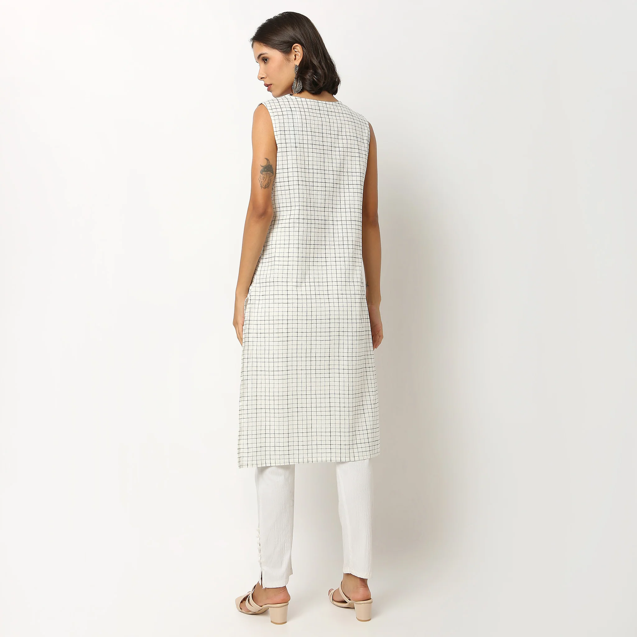 Checkered Cotton A-Line Kurta - Image 3