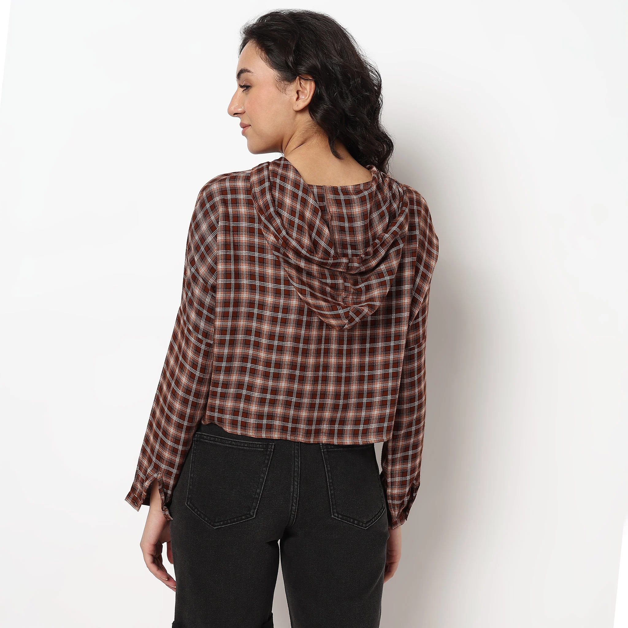Checkered Hoodie Style Cropped Betty Shirt - Image 3