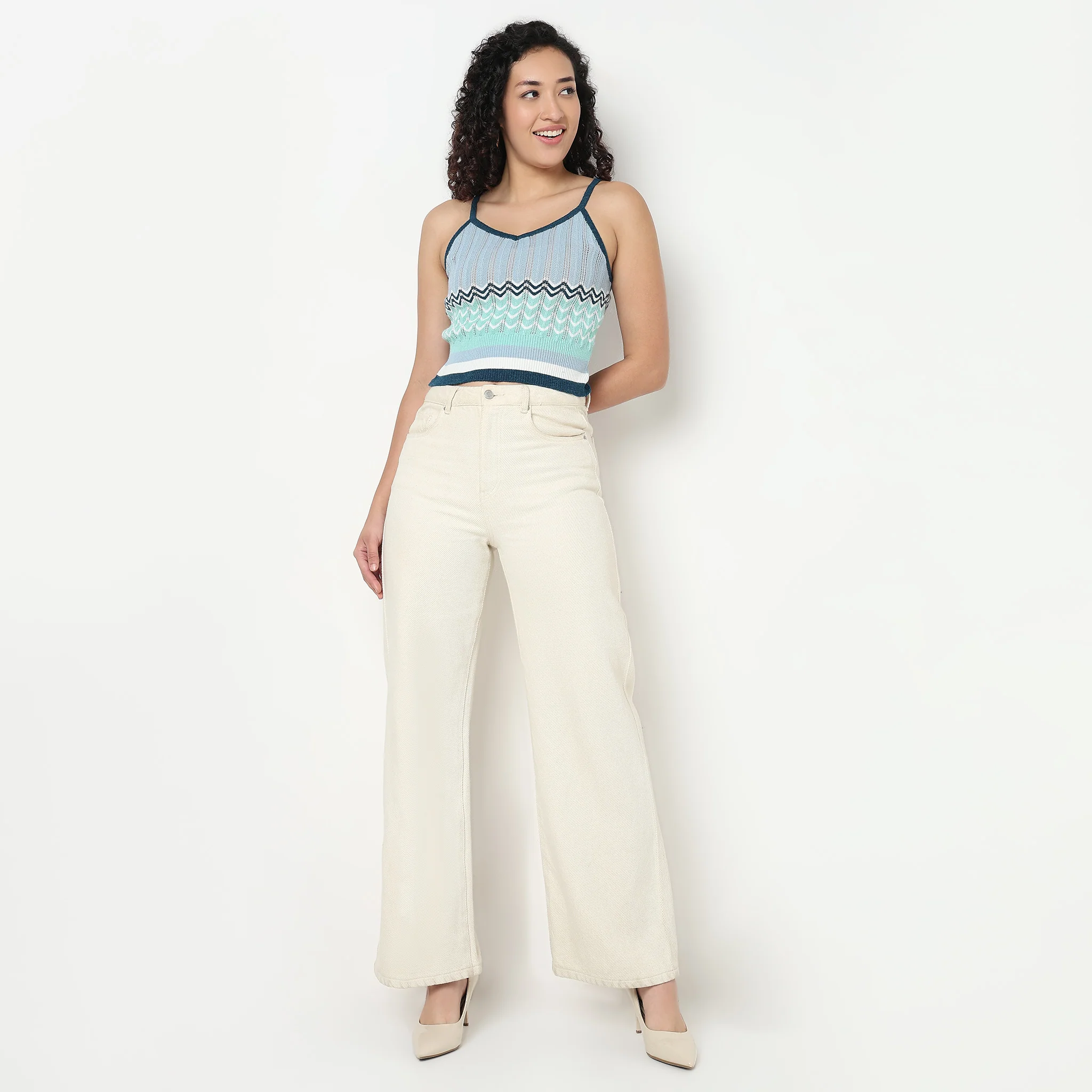 Chevron V-Neck Cropped T-Shirt - Image 2