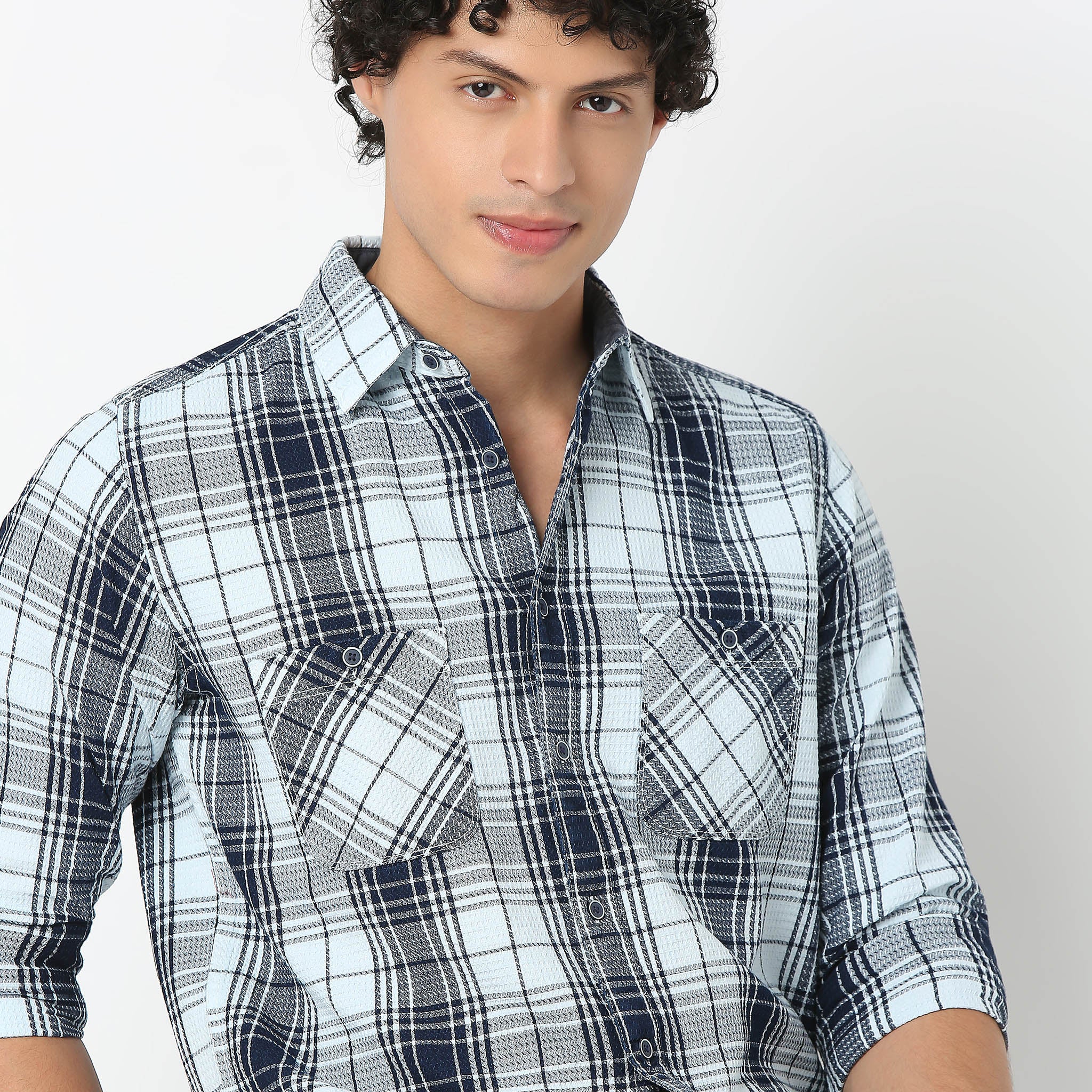 Full Sleeve Shirt Collar Checkered Cruiser Shirt With Patch Pockets - Image 4