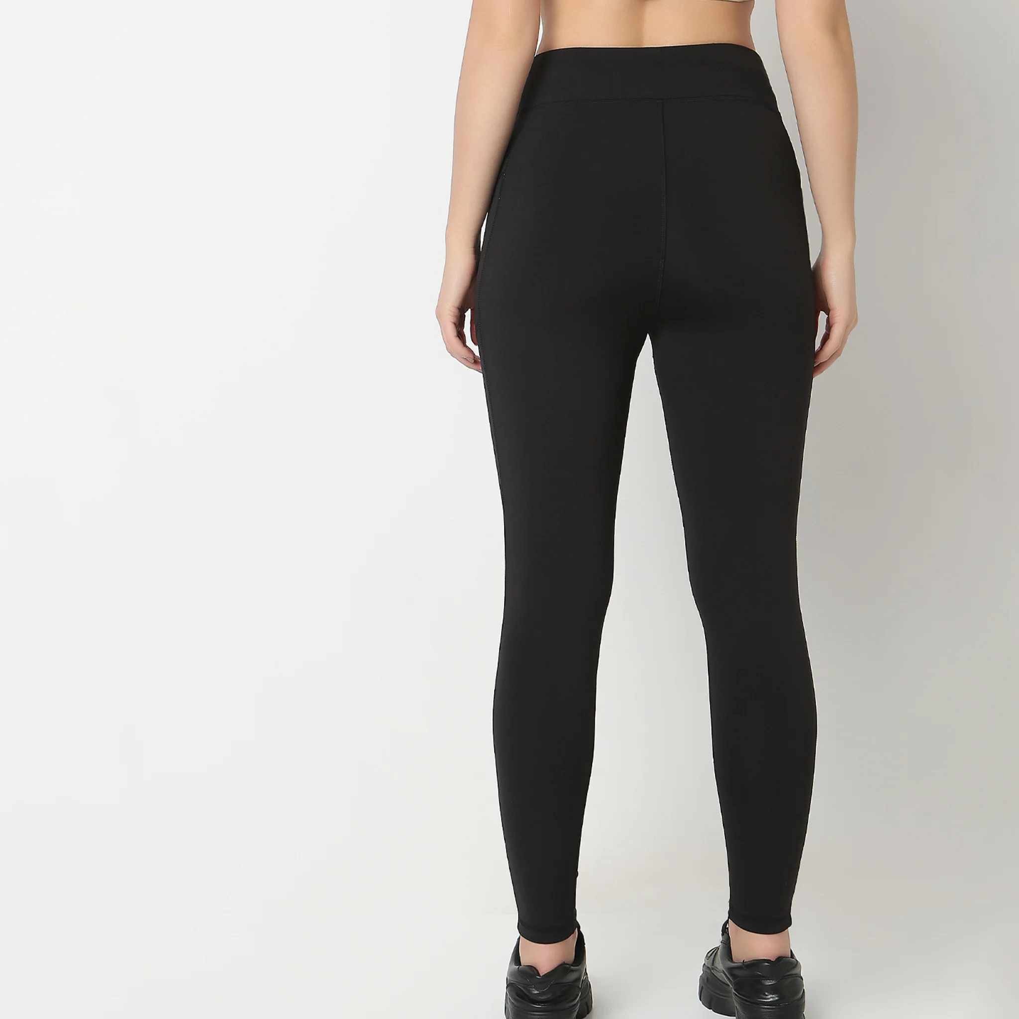 Comfort Fit Modern High Rise Jeggings - Image 3