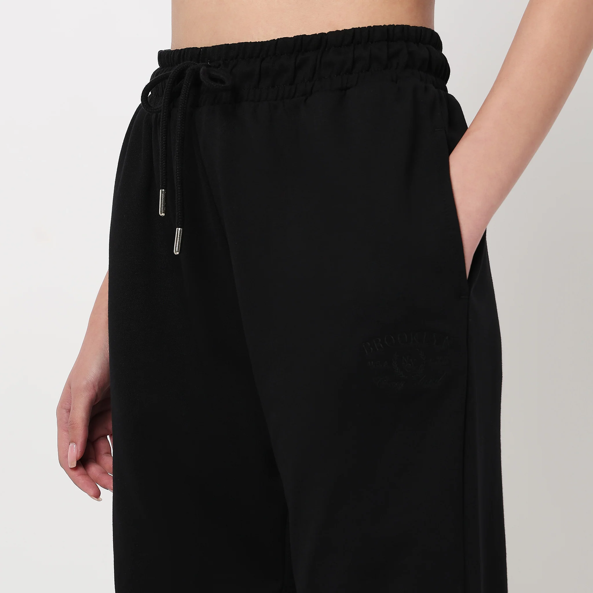 Comfortable Fit Athleisure Joggers - Image 9