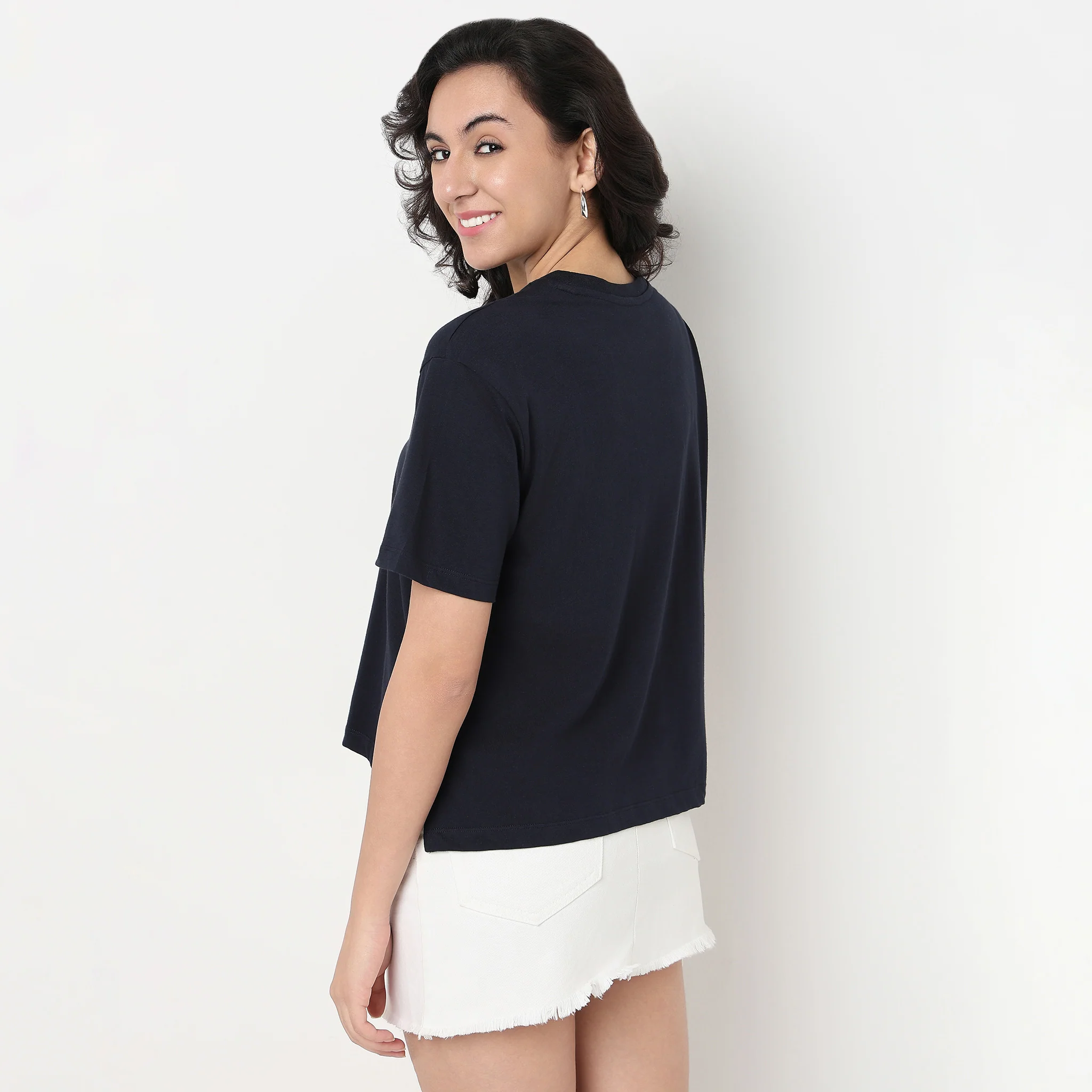 Cotton Crew Neck Relaxed Graphic T-Shirt - Image 3