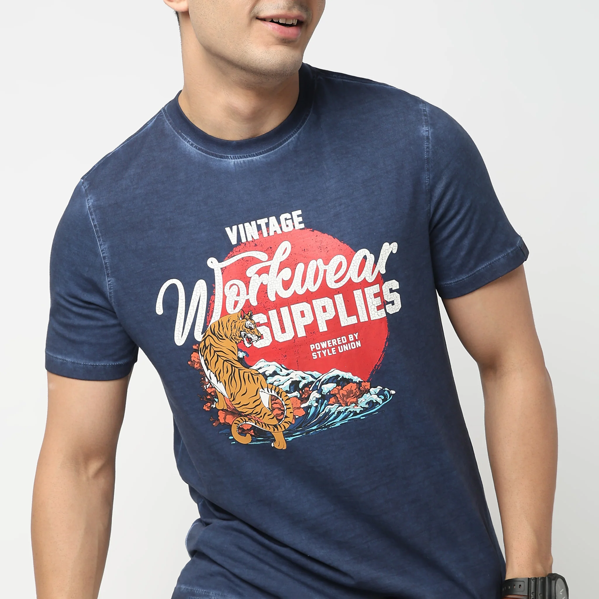 Cotton Graphic Crew Neck T-Shirt - Image 4