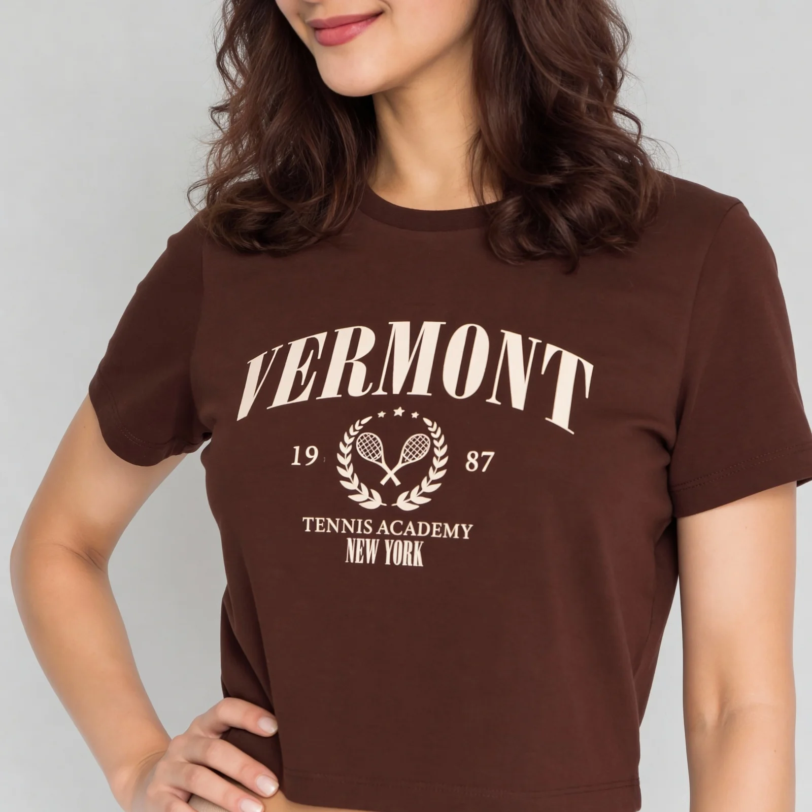 Cotton Graphic Short Fit Crop T-Shirt - Image 4
